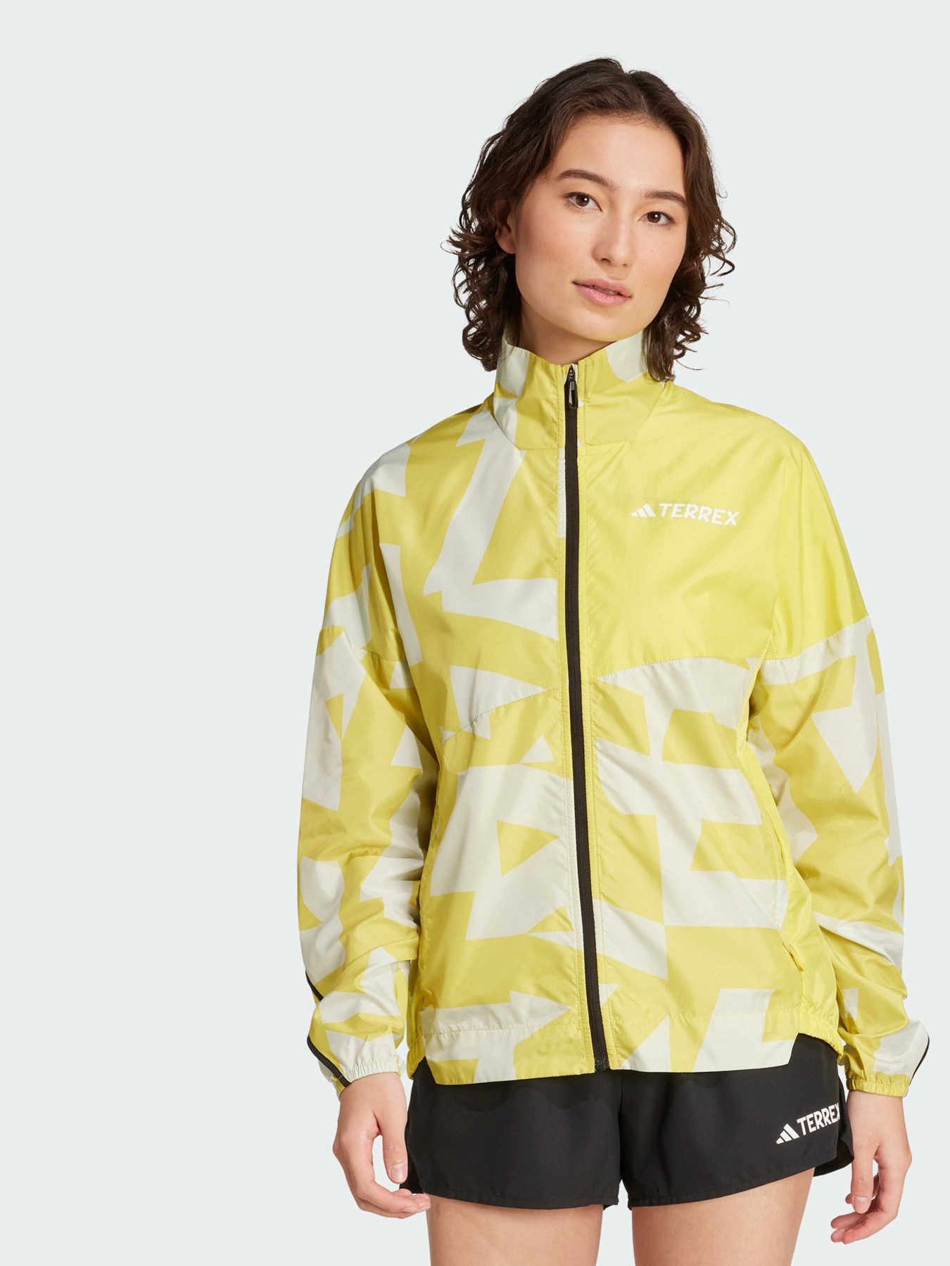 Вітровка Adidas модель JF1502 Вітровка Adidas модель JF1502 Фото