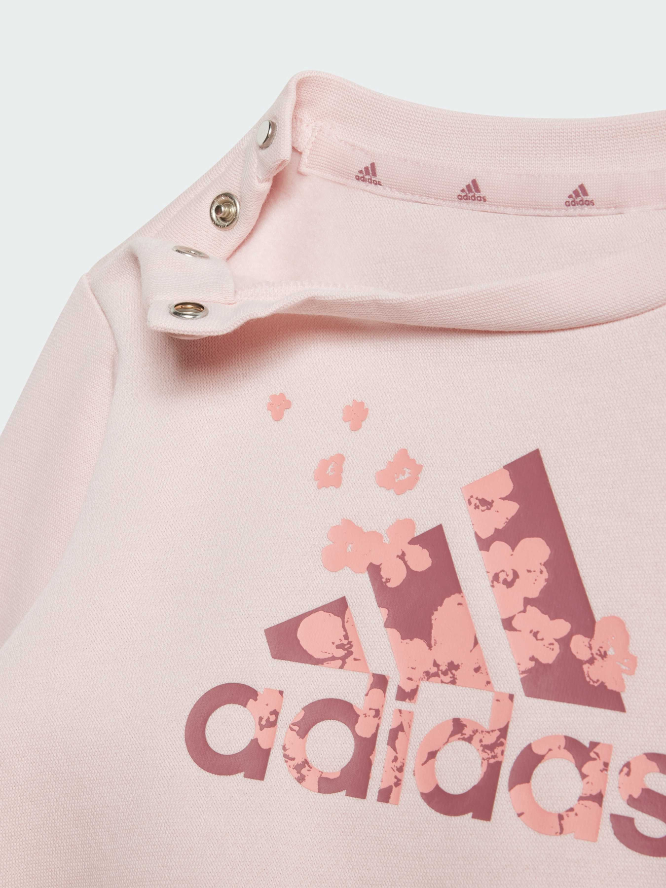 Спортивный костюм Adidas модель IV7387 Фото