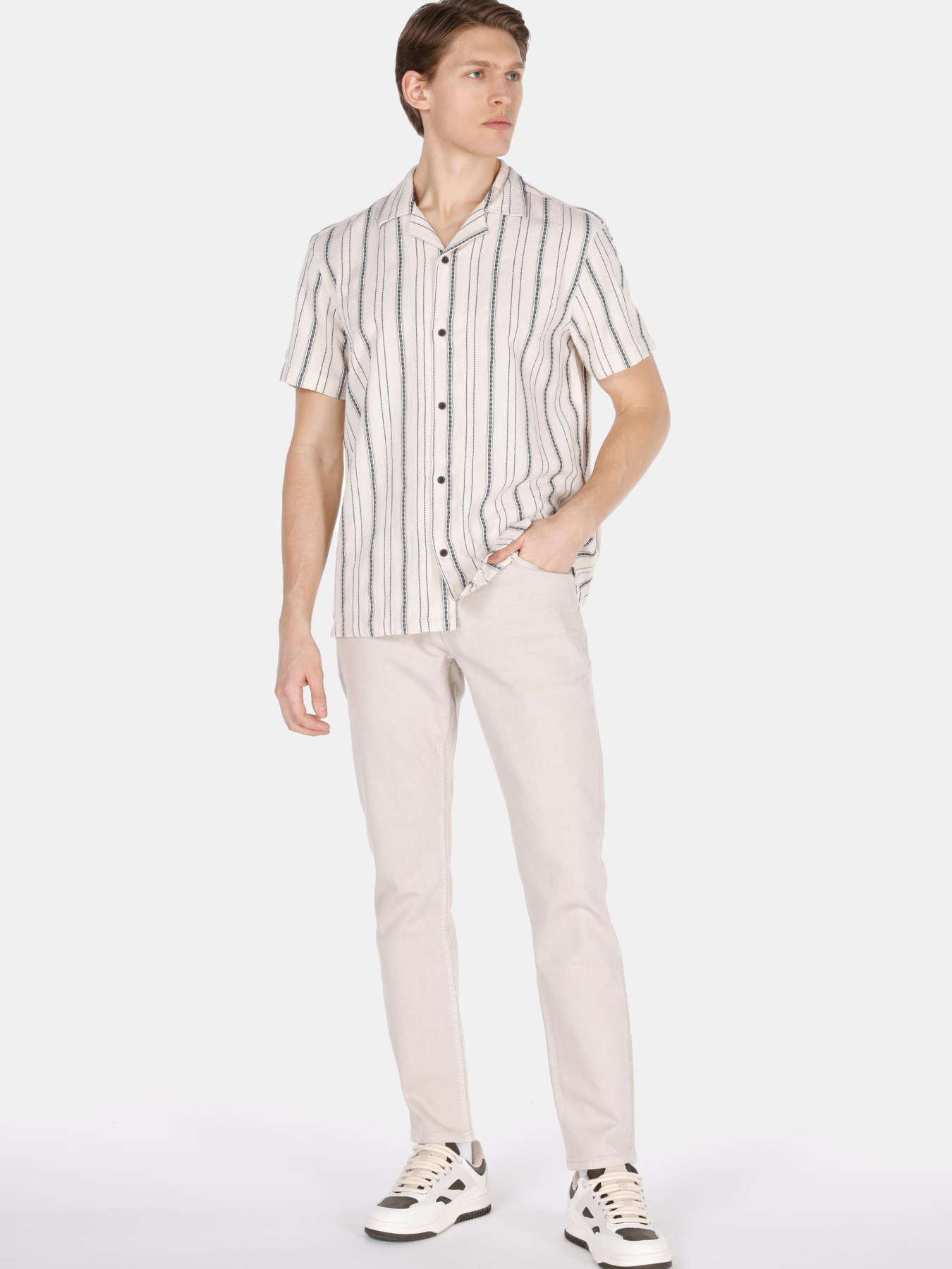 Сорочки Colin’s модель CL1072877_Q1.V1_ECR Фото