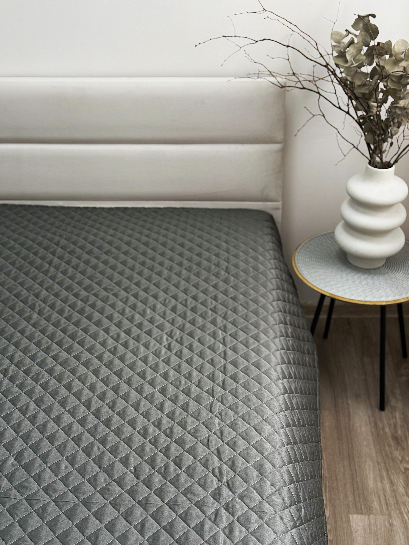 Покрывало декоративное антиаллергенное серого цвета Nid Grey Ecotton модель 25179 Фото