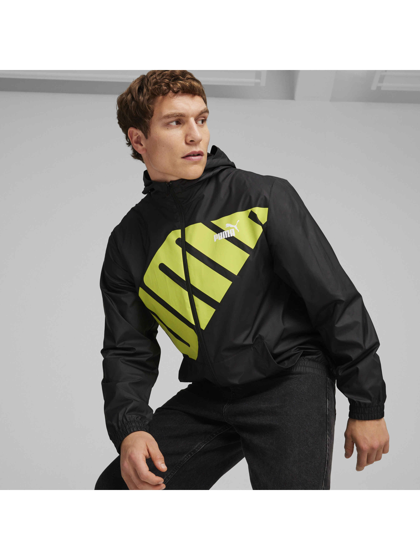 Вітровка PUMA Hooded Graphic Windbreaker модель 623837 Фото