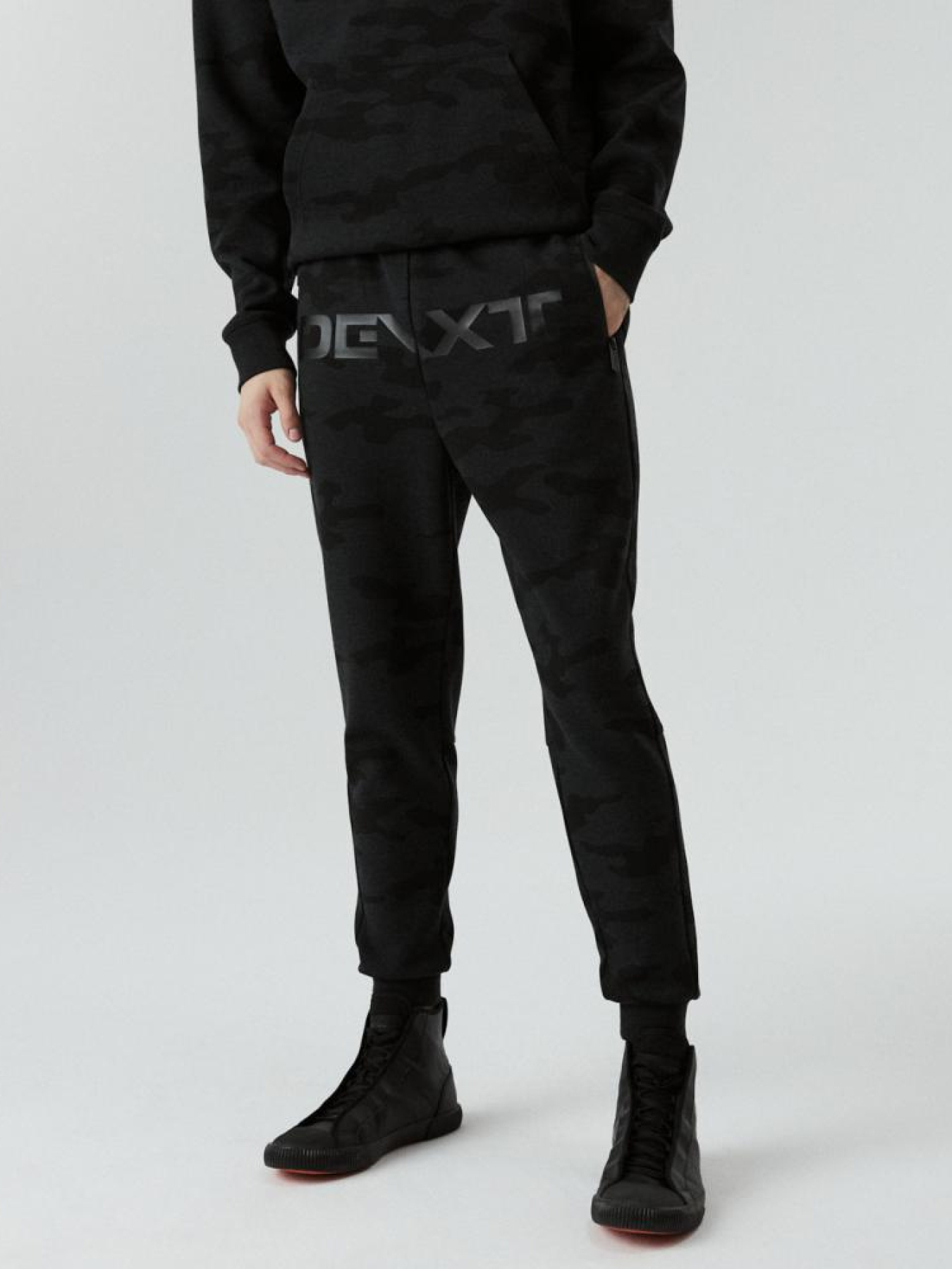 Штаны спортивные DIVERSE Dext Jgrx модель 10040322 Штаны спортивные DIVERSE Dext Jgrx модель 10040322 Фото
