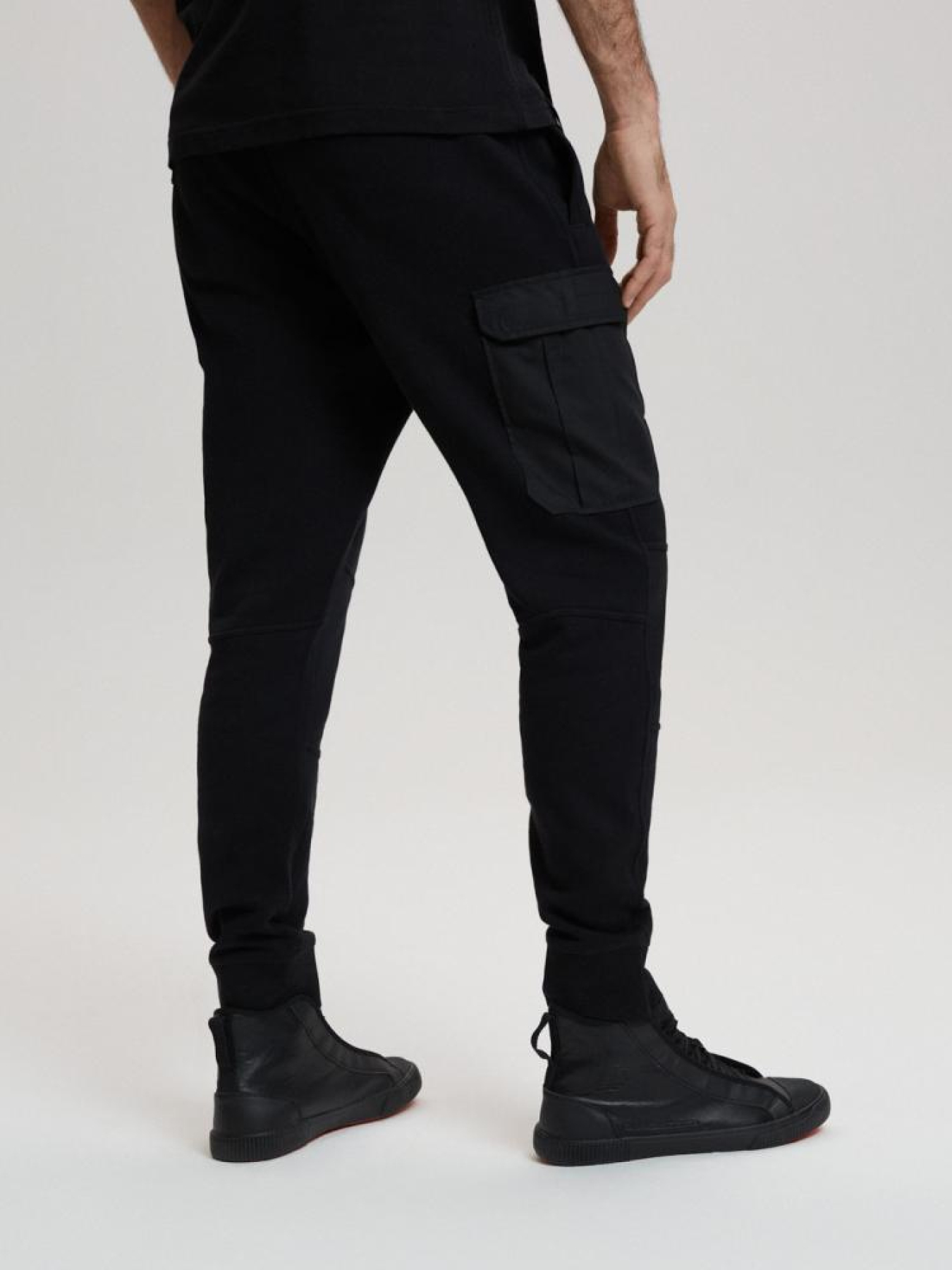 Штаны спортивные DIVERSE Nerarc модель 10040753 Фото