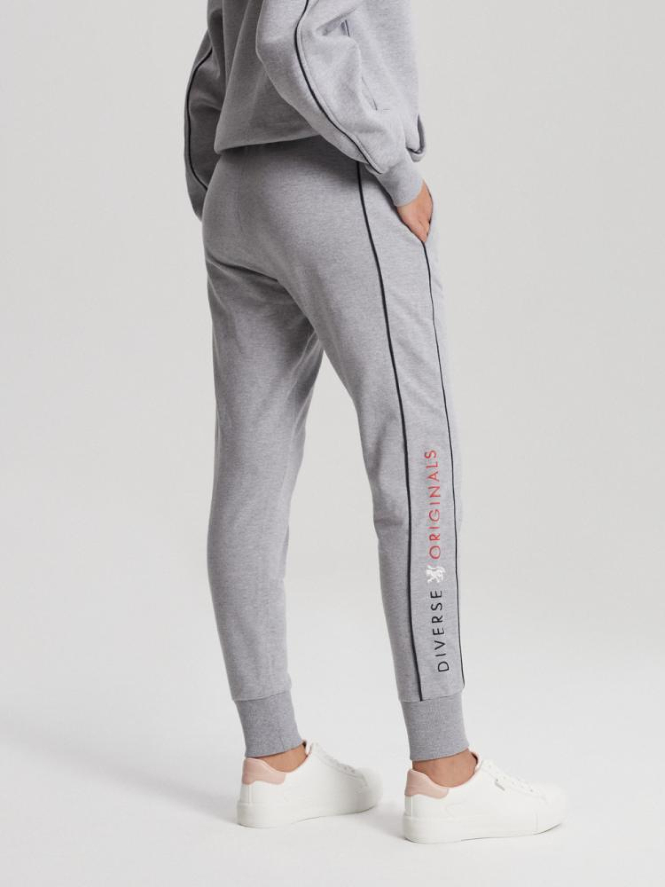 Спортивні штани DIVERSE Omarki модель 10041135 Фото