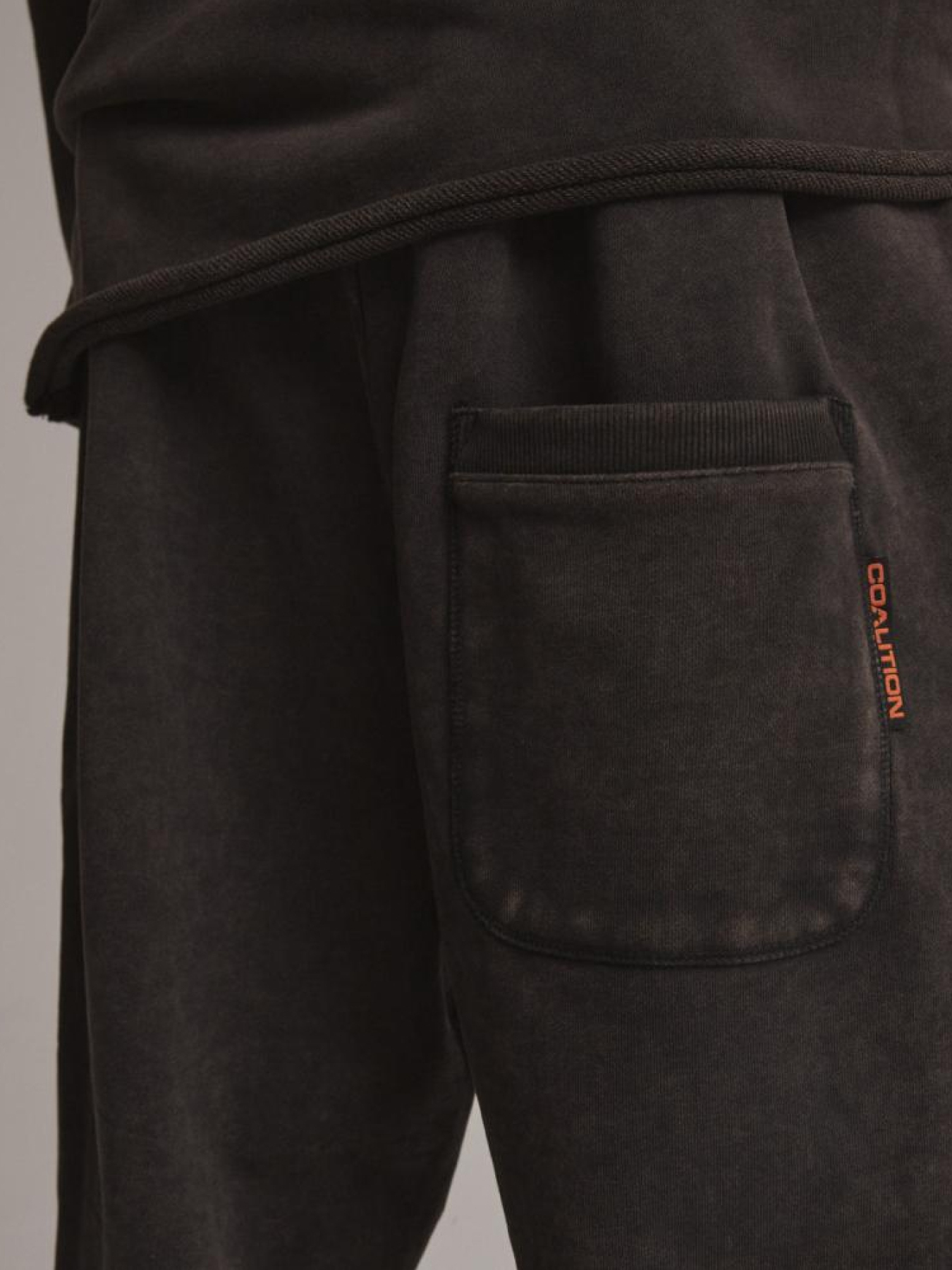 Штаны спортивные DIVERSE Cltn Dune J523 модель 10043307 Штаны спортивные DIVERSE Cltn Dune J523 модель 10043307 Фото