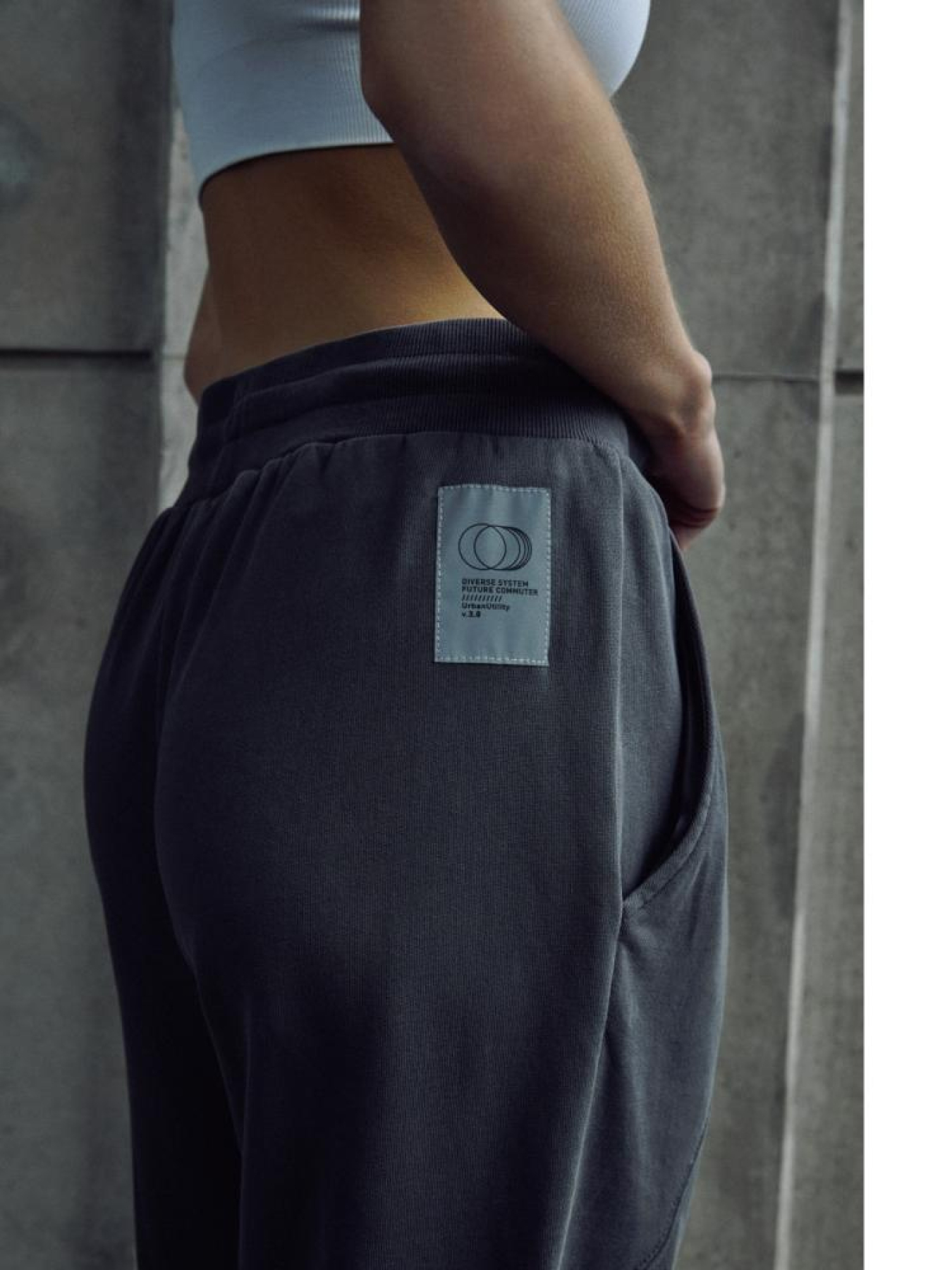 Штани спортивні DIVERSE Drace модель 10045051 Фото