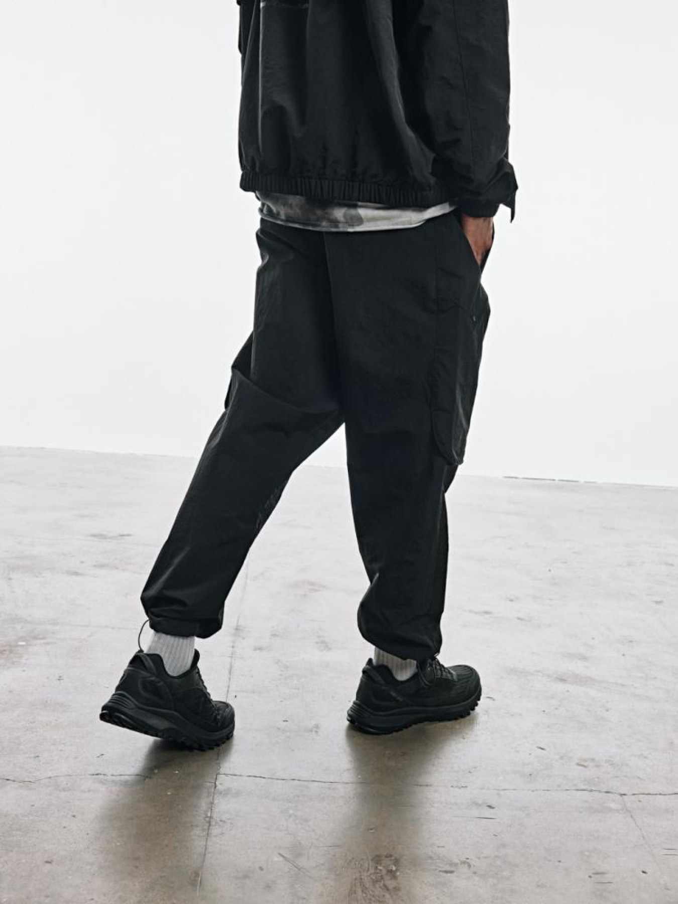 Джоггеры DIVERSE Dext Egen модель 10045287 Фото