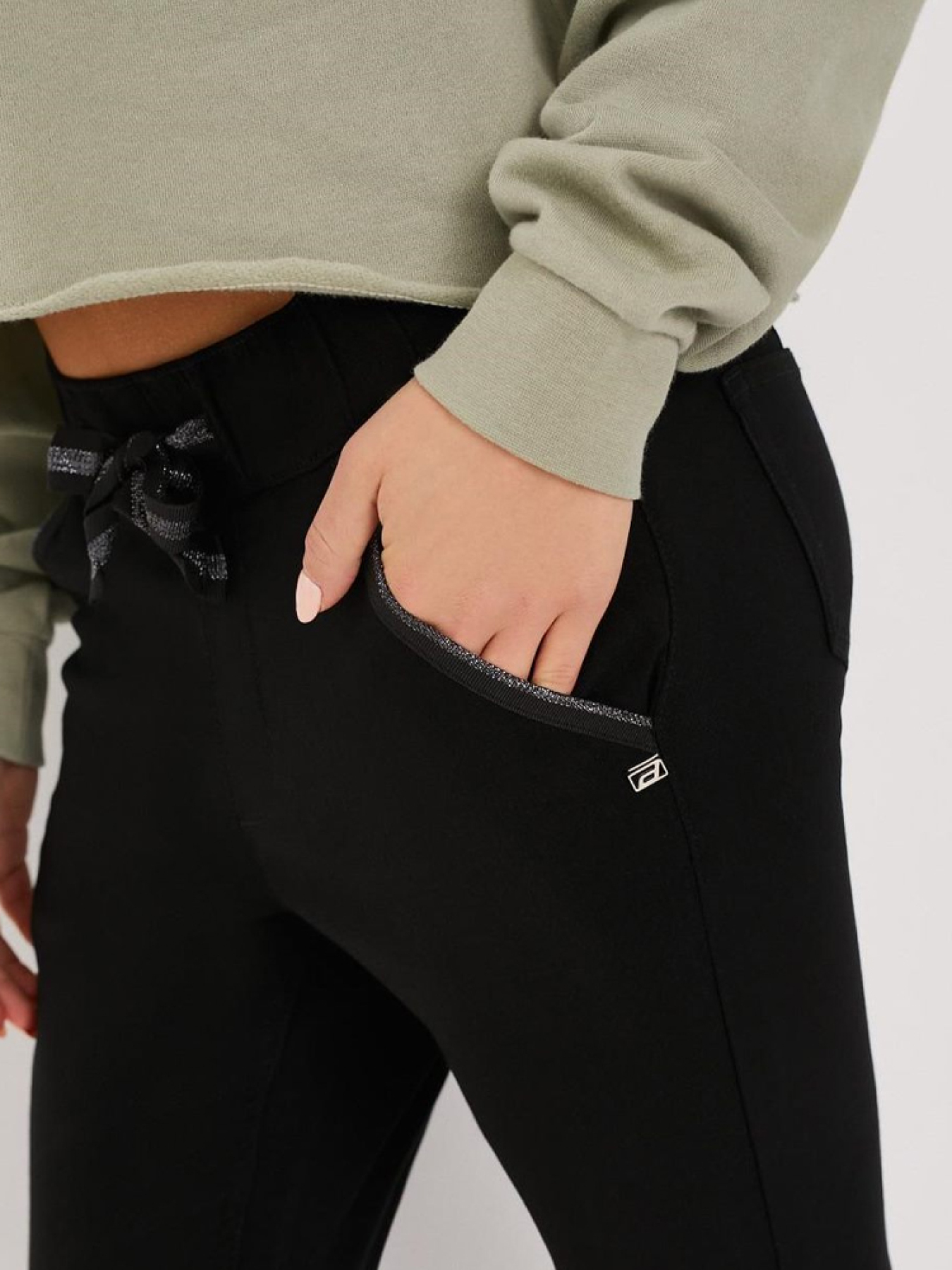 Брюки повседневные DIVERSE Ehwe модель 10036418 Фото