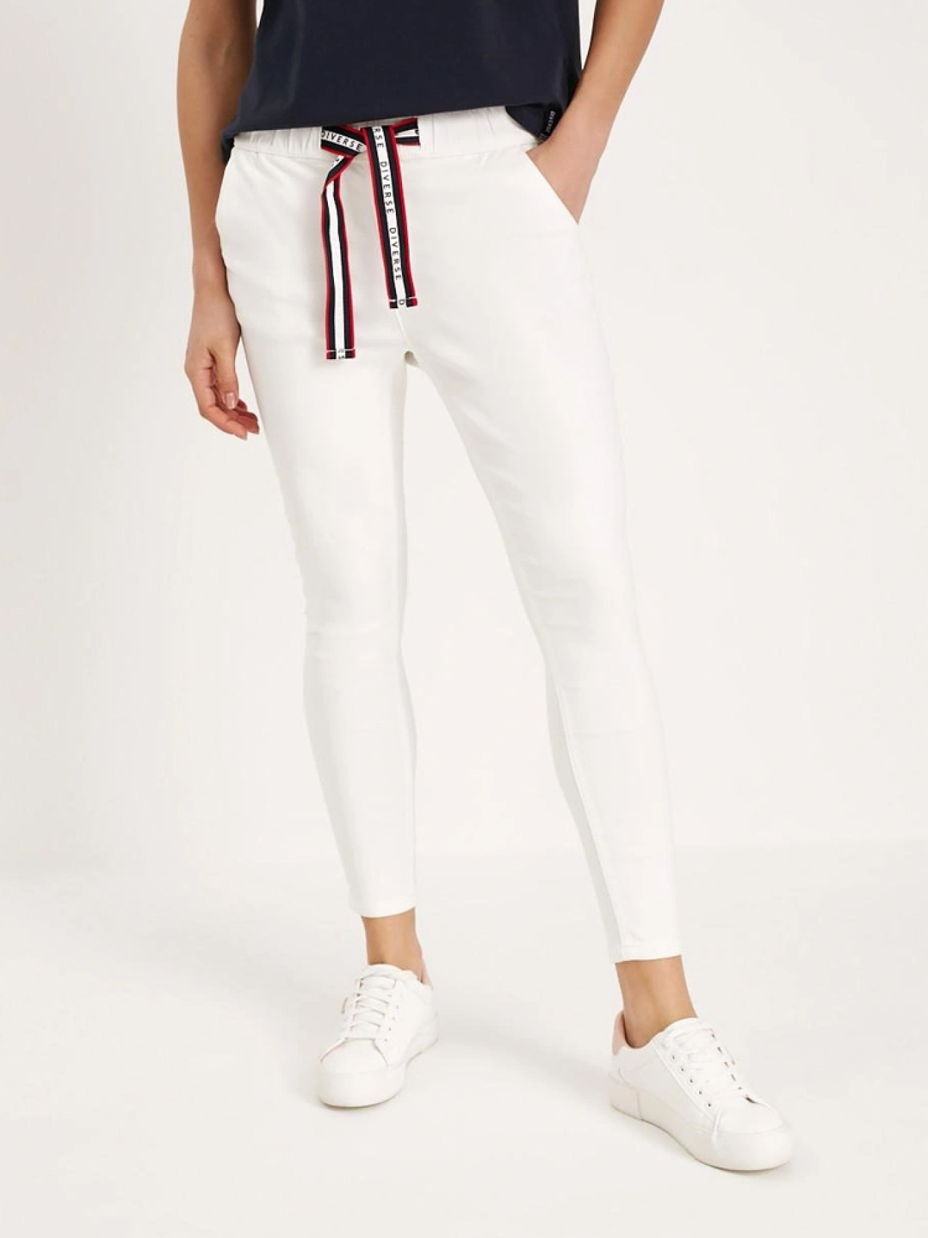 Штани повсякденні DIVERSE Lidiana модель 10036738 Фото