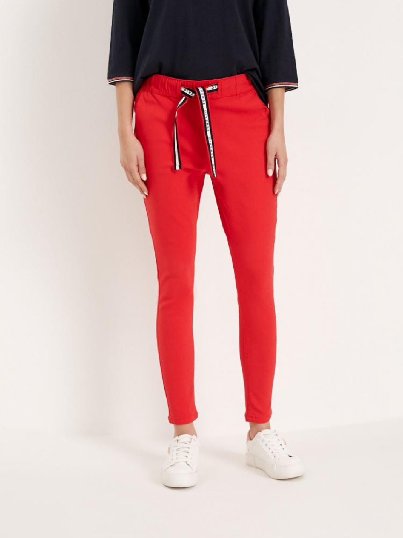 Повседневные штаны DIVERSE Lidiana модель 10036738 Фото