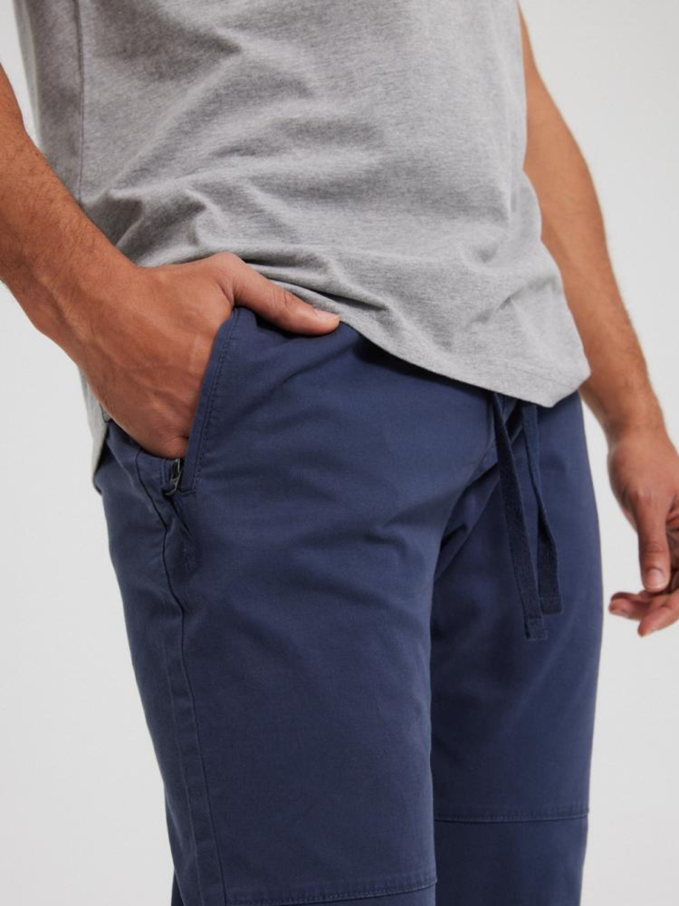 Джогери DIVERSE Jogs Zip модель 10043633 Фото