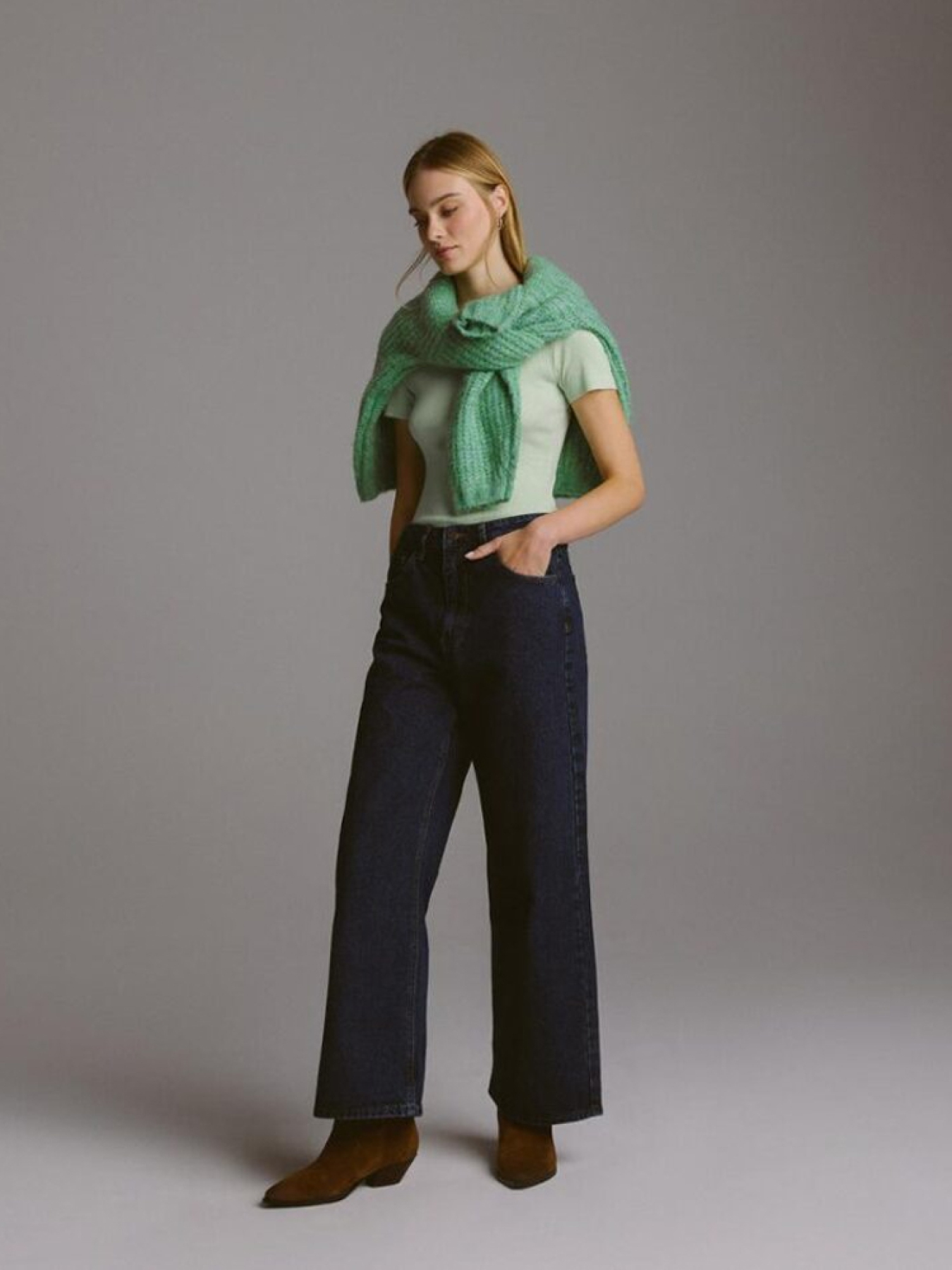 Футболка DIVERSE Nadianka Iii модель 10045292 Футболка DIVERSE Nadianka Iii модель 10045292 Фото