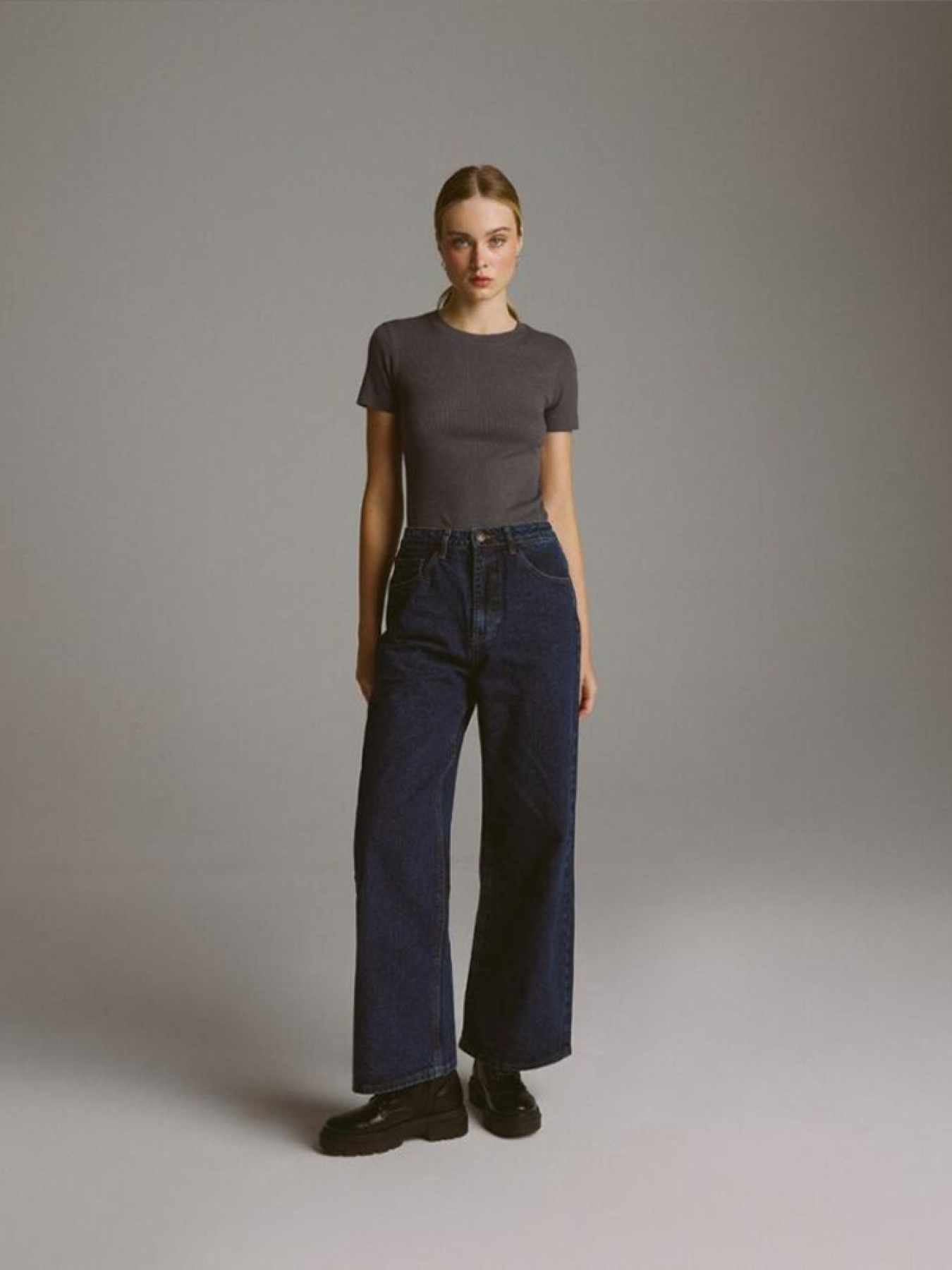 Футболка DIVERSE Nadianka Iii модель 10045292 Фото