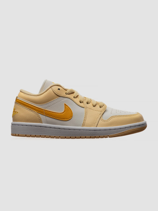 Кроссовки повседневные Jordan 1 Low модель DC0774-170 Фото
