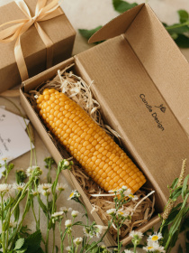 Ароматическая свеча "Кукуруза XL", аромат - Миндальный макарун, из натурального пчелиного воска Candle Design модель 190.3006/3007 Фото