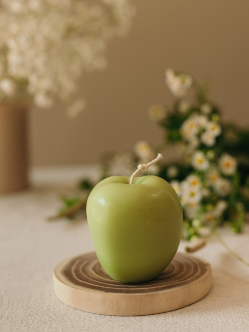 Ароматична свічка "Яблуко", аромат - Яблуко макінтош, з натурального бджолиного воску Candle Design модель 190.3008 Фото