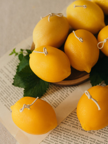 Ароматическая свеча "Лимон", аромат - Лемонграсс и лайм, из натурального пчелиного воска Candle Design модель 190.3009 Фото