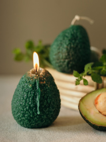 Ароматическая свеча "Авокадо", аромат - Туман и папоротник, из натурального пчелиного воска Candle Design модель 190.3005 Фото
