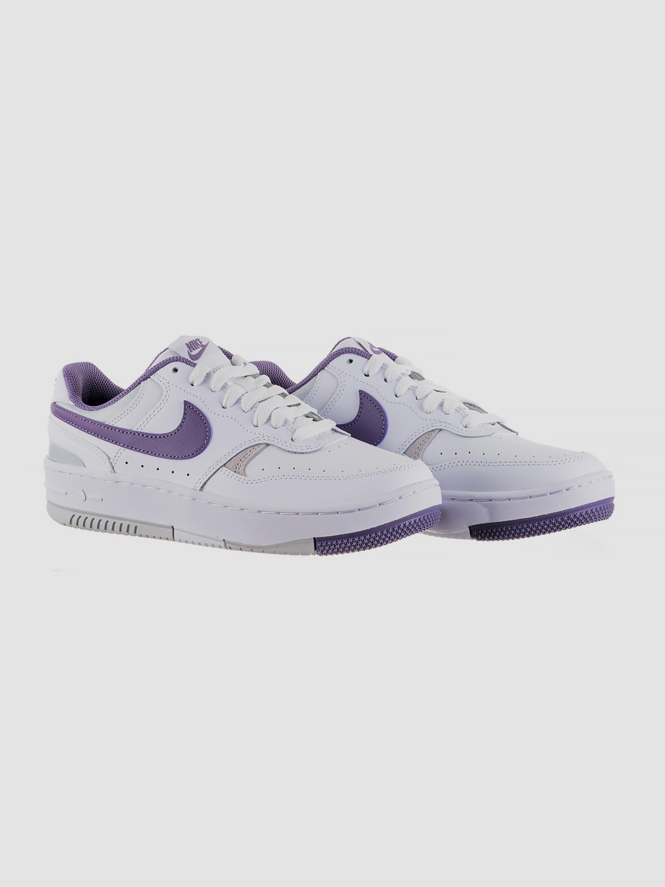 Кроссовки повседневные NIKE Gamma Force модель HF4987-100 Фото