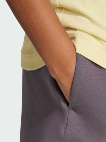 Повседневные шорты Adidas модель JE3998 Повседневные шорты Adidas модель JE3998 Фото