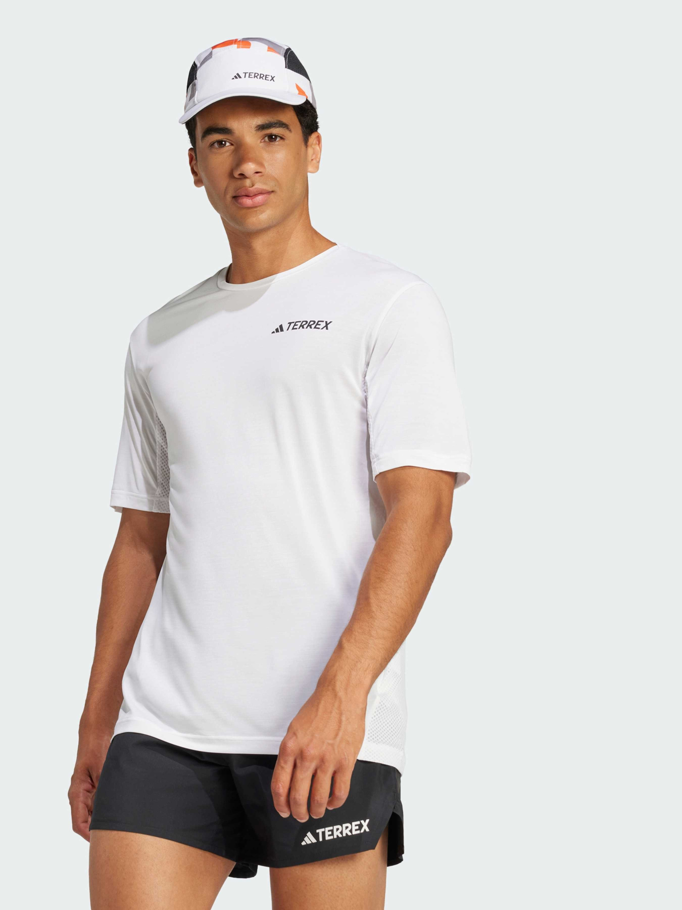 Спортивна футболка Adidas Terrex модель JN8134 Фото