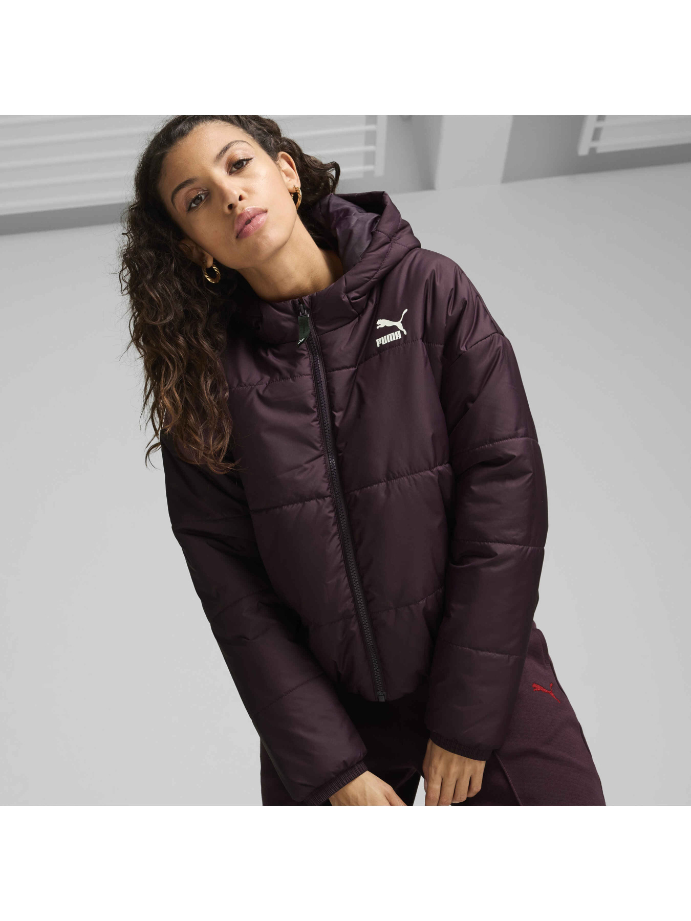 Демісезонна куртка PUMA Classics Padded Jacket модель 621692 Демісезонна куртка PUMA Classics Padded Jacket модель 621692 Фото