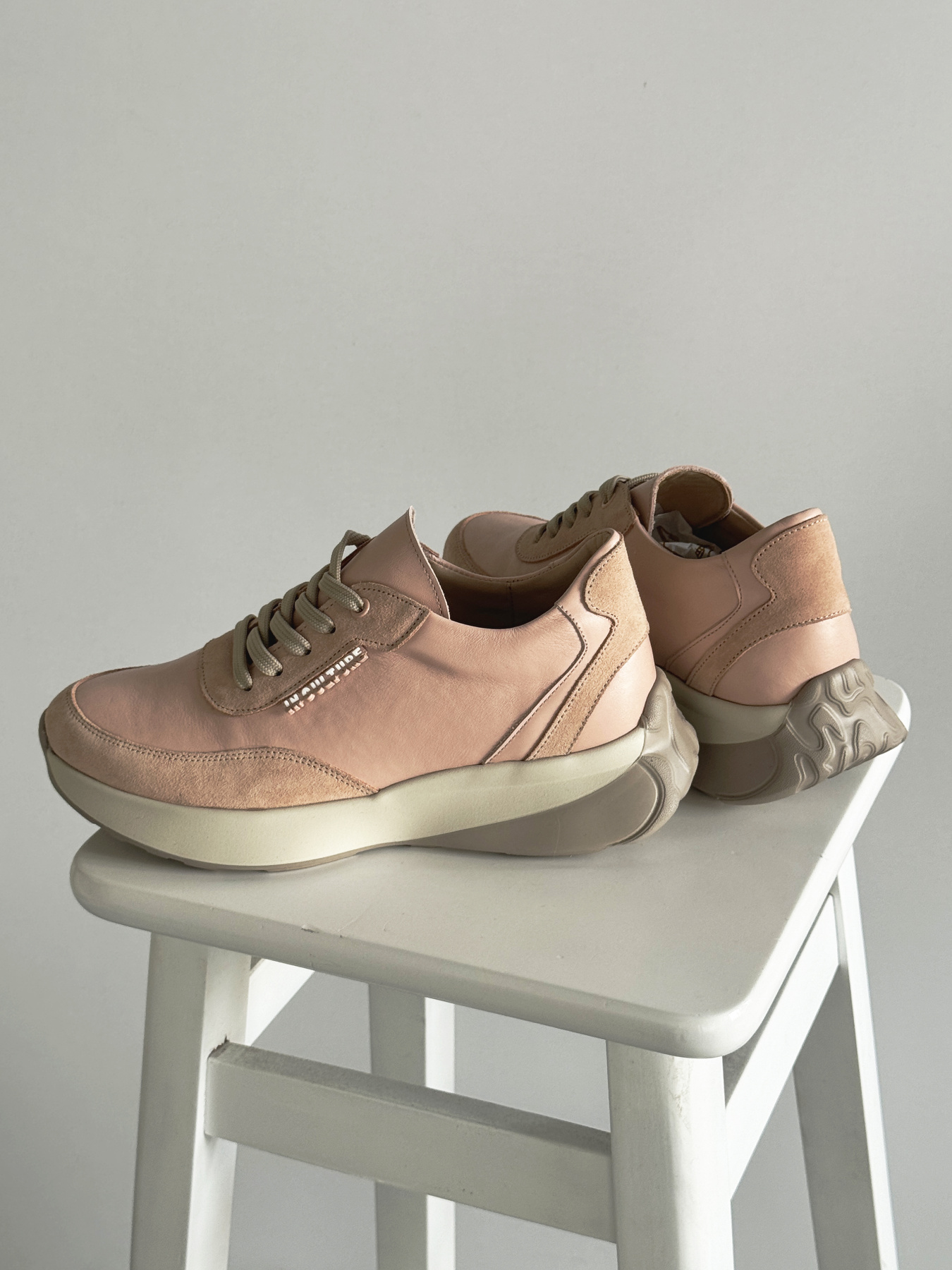 Кроссовки INNOE модель 777555-1 Фото