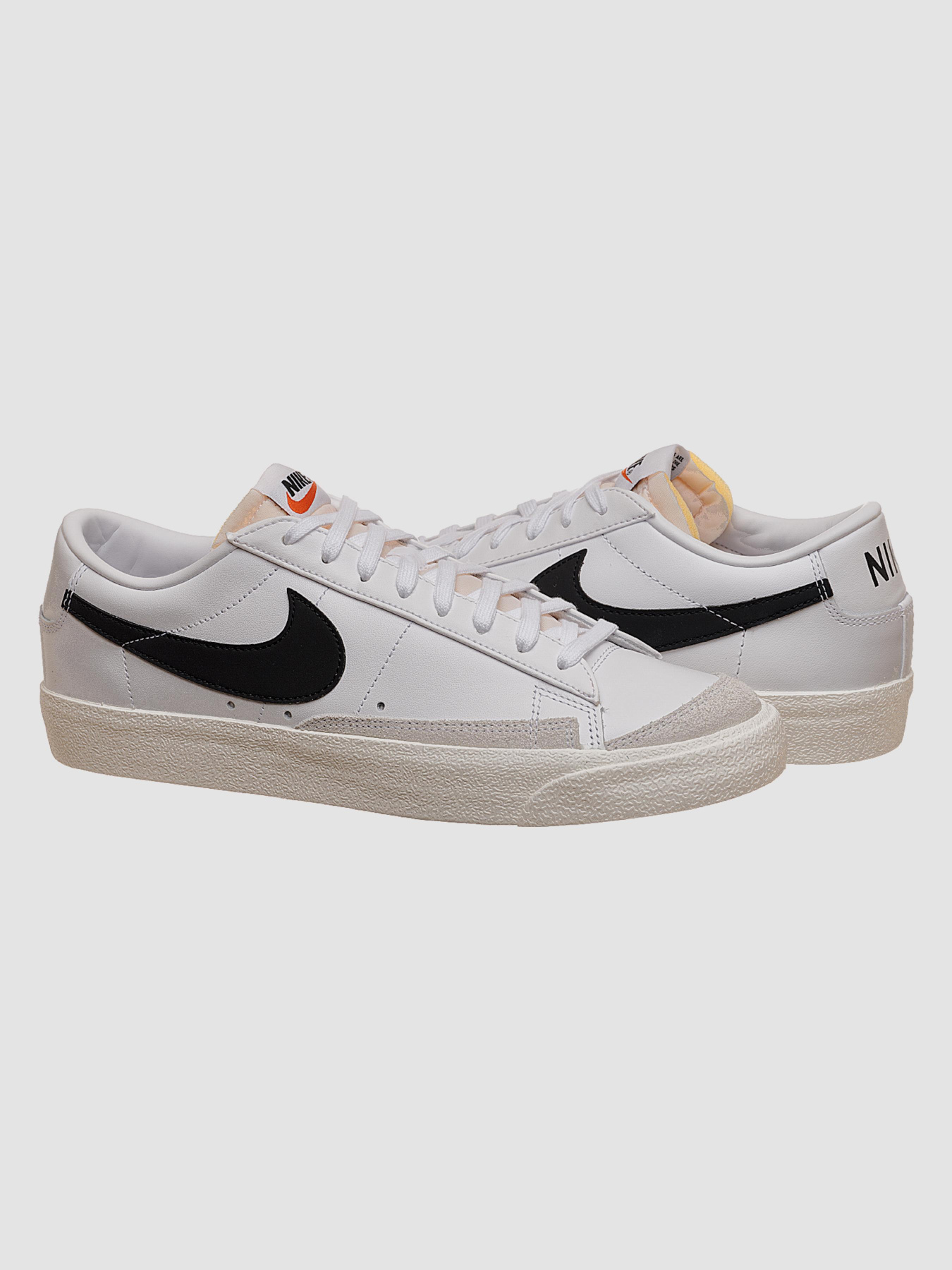 Кроссовки NIKE Blazer Low' 77 Vintage модель DA6364-101 Фото