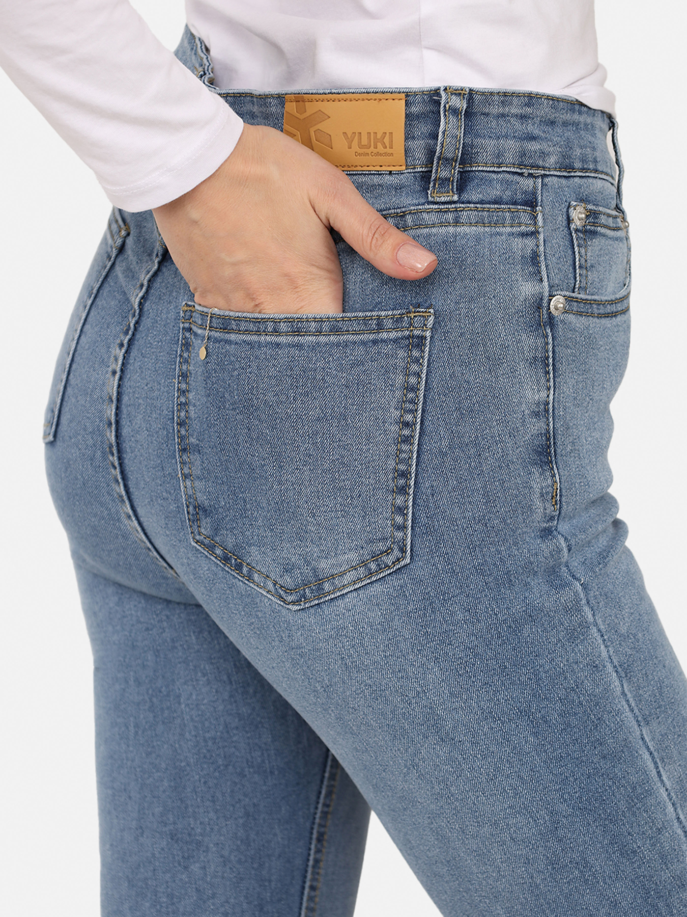 Джинси YUKI модель ЦБ-00266053 Фото
