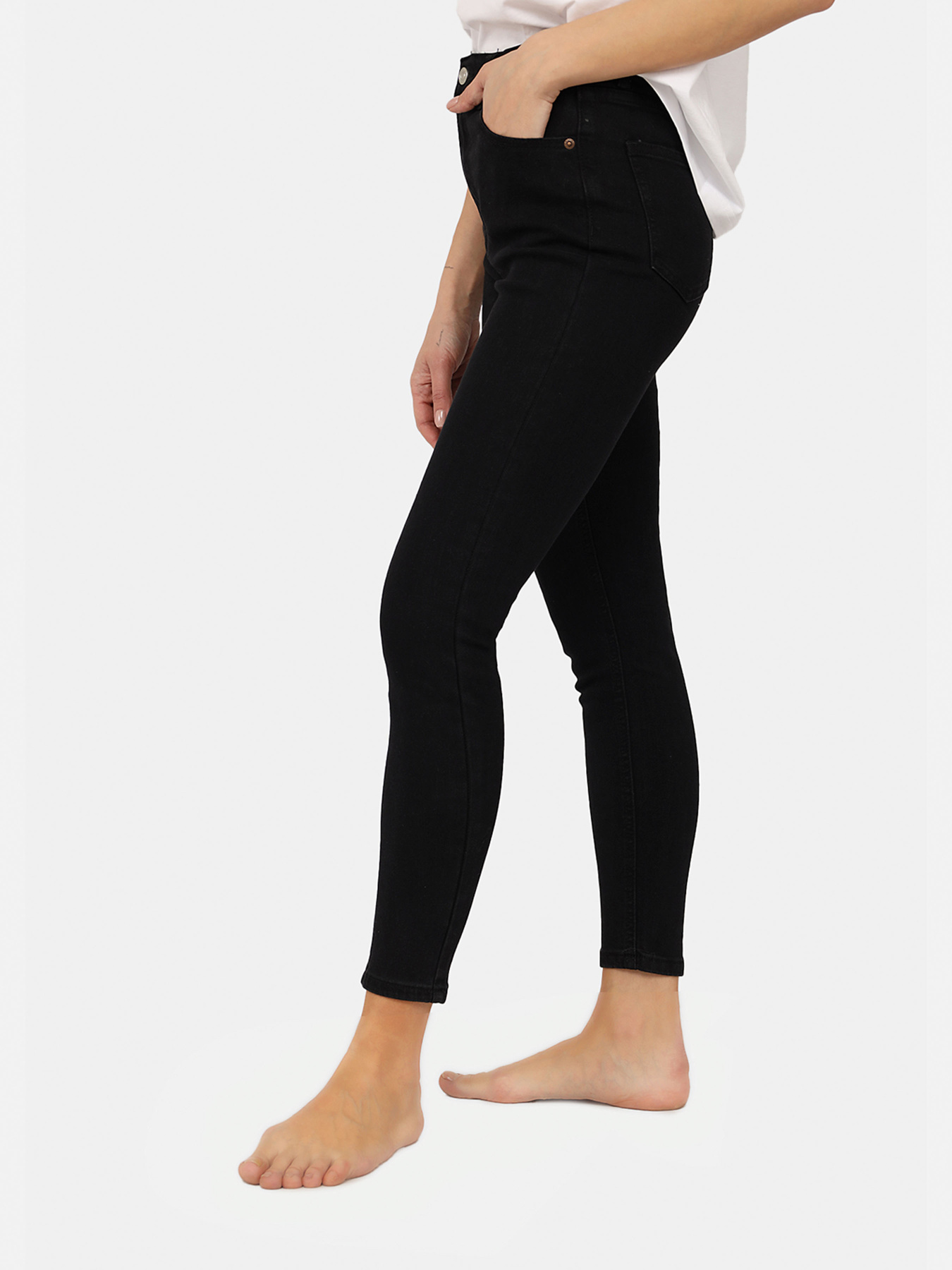 Джинси YUKI модель ЦБ-00266057 Фото