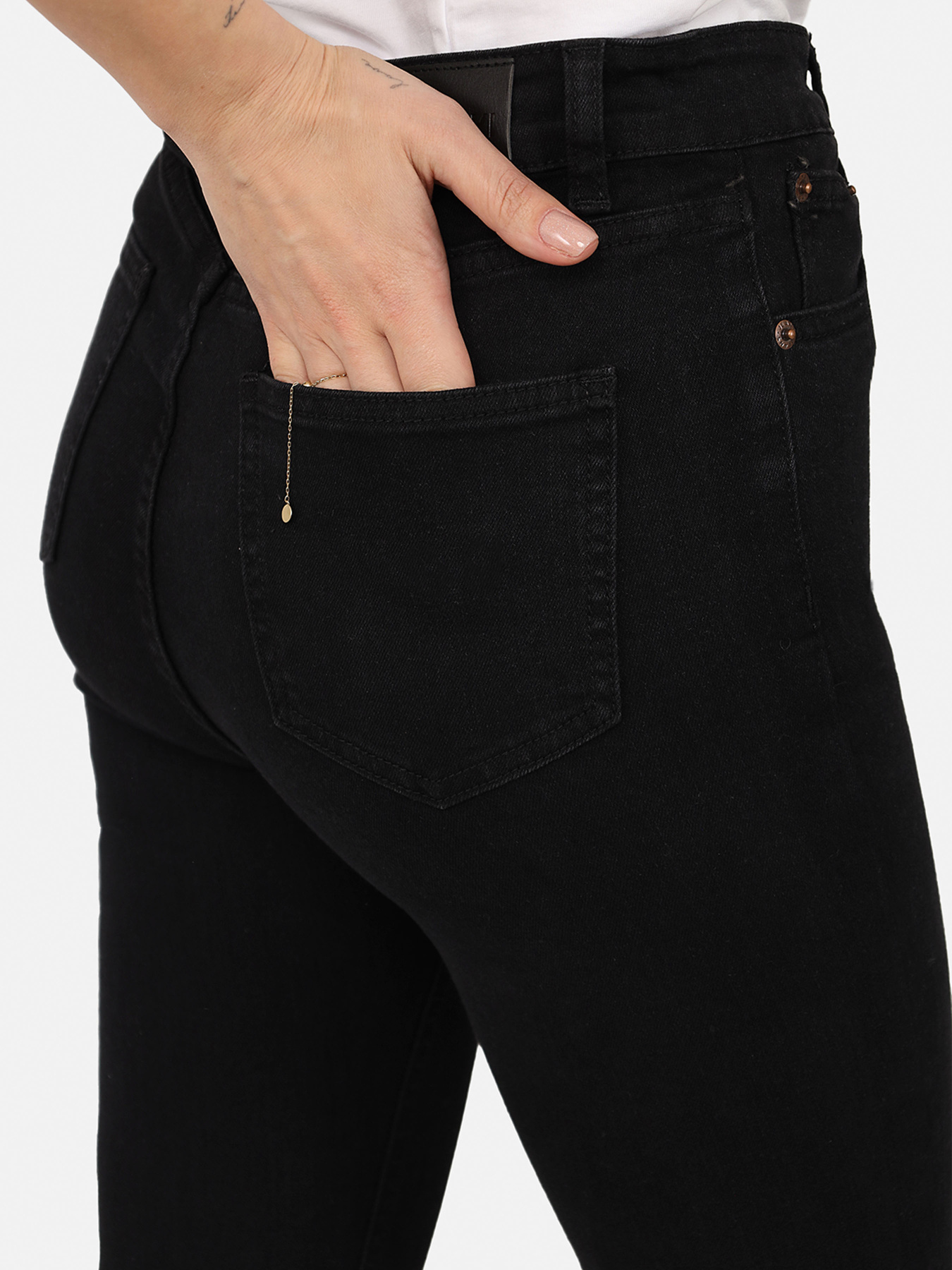 Джинси YUKI модель ЦБ-00266057 Фото