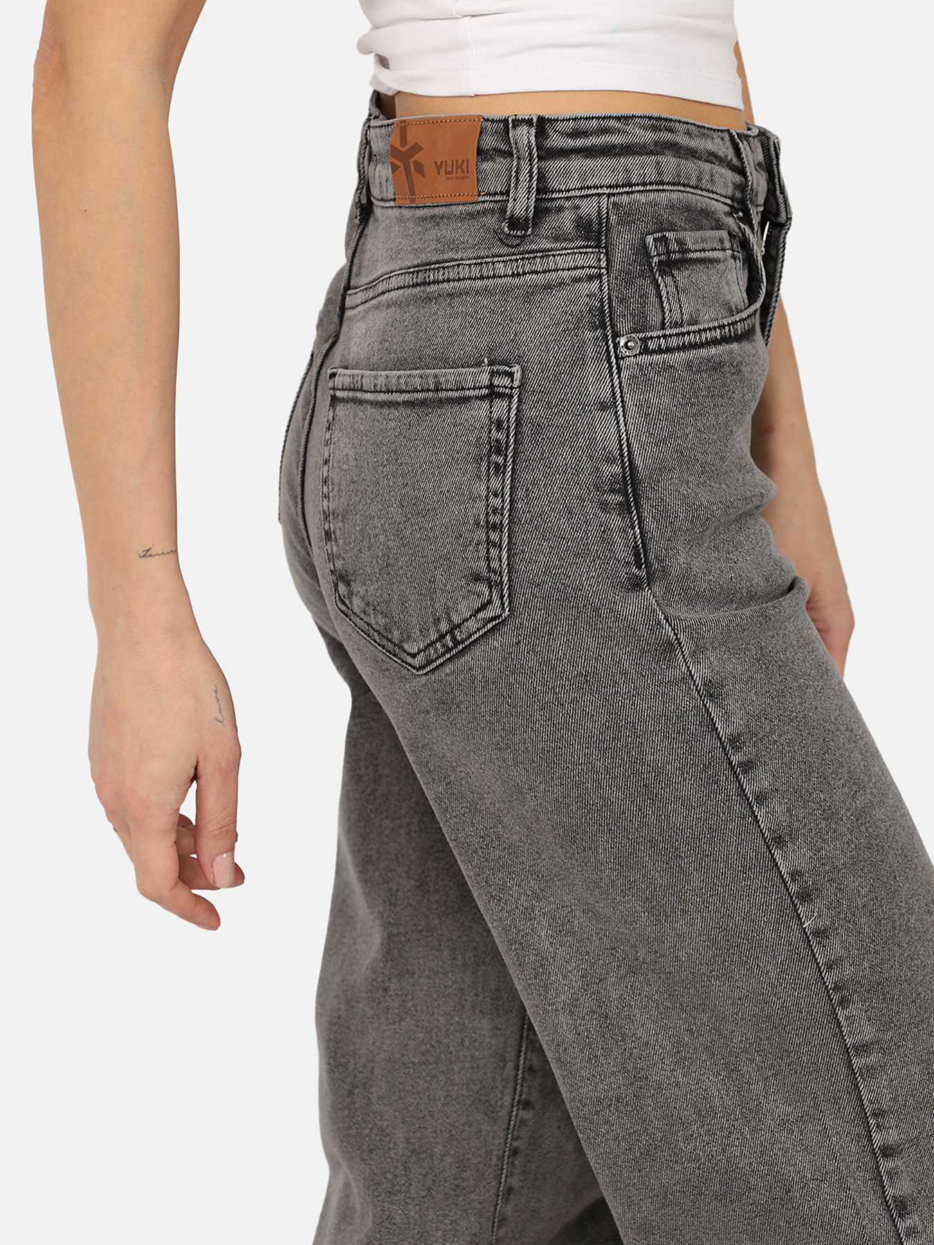 Джинси YUKI модель ЦБ-00270120 Фото
