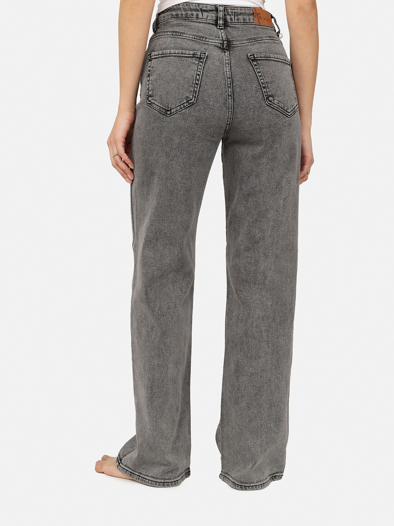 Джинсы YUKI модель ЦБ-00270120 Джинсы YUKI модель ЦБ-00270120 Фото