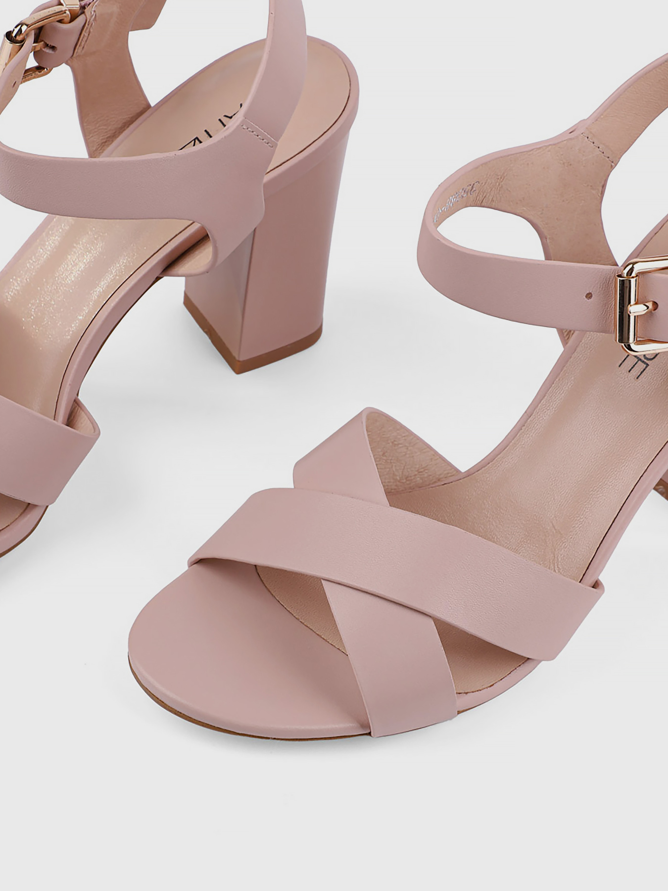 Босоніжки Attizzare модель 3508B-06C Фото