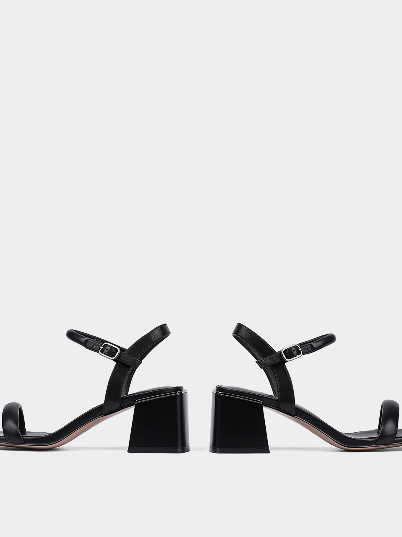 Босоніжки MIRATON модель 8237-25-1 Фото