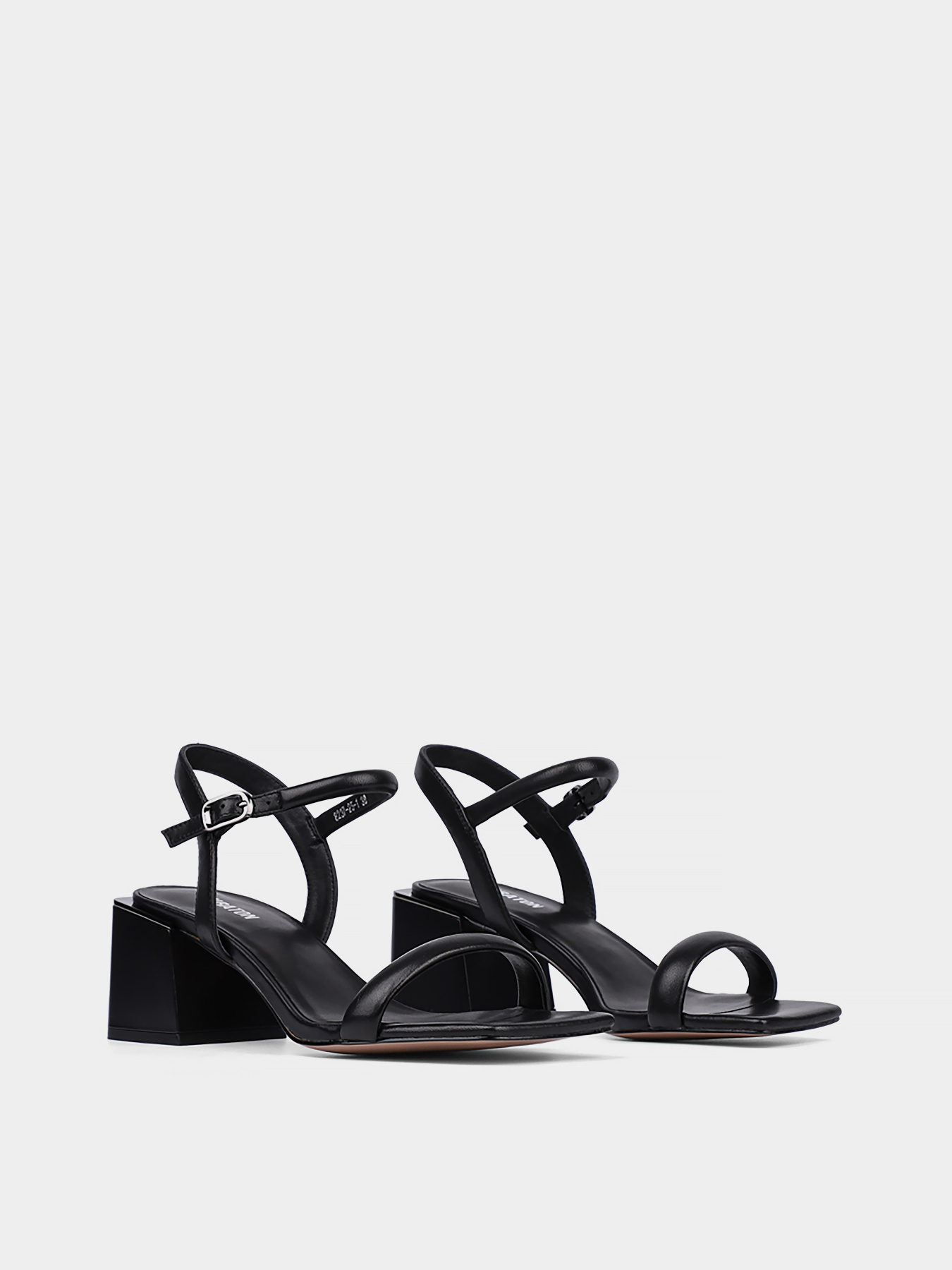 Босоніжки MIRATON модель 8237-25-1 Фото