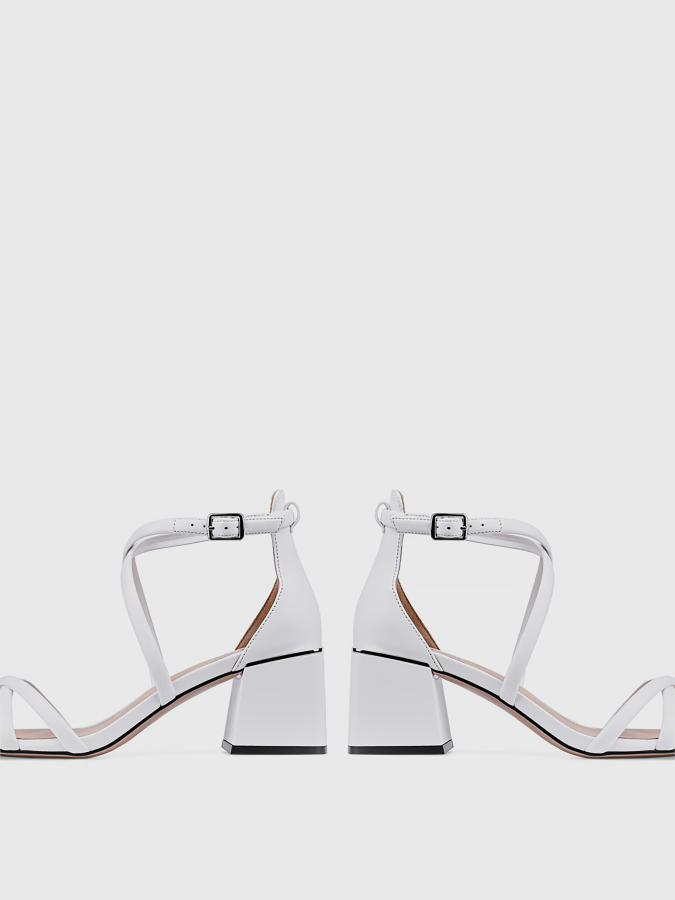 Босоніжки MIRATON модель 8237-51-1 Фото