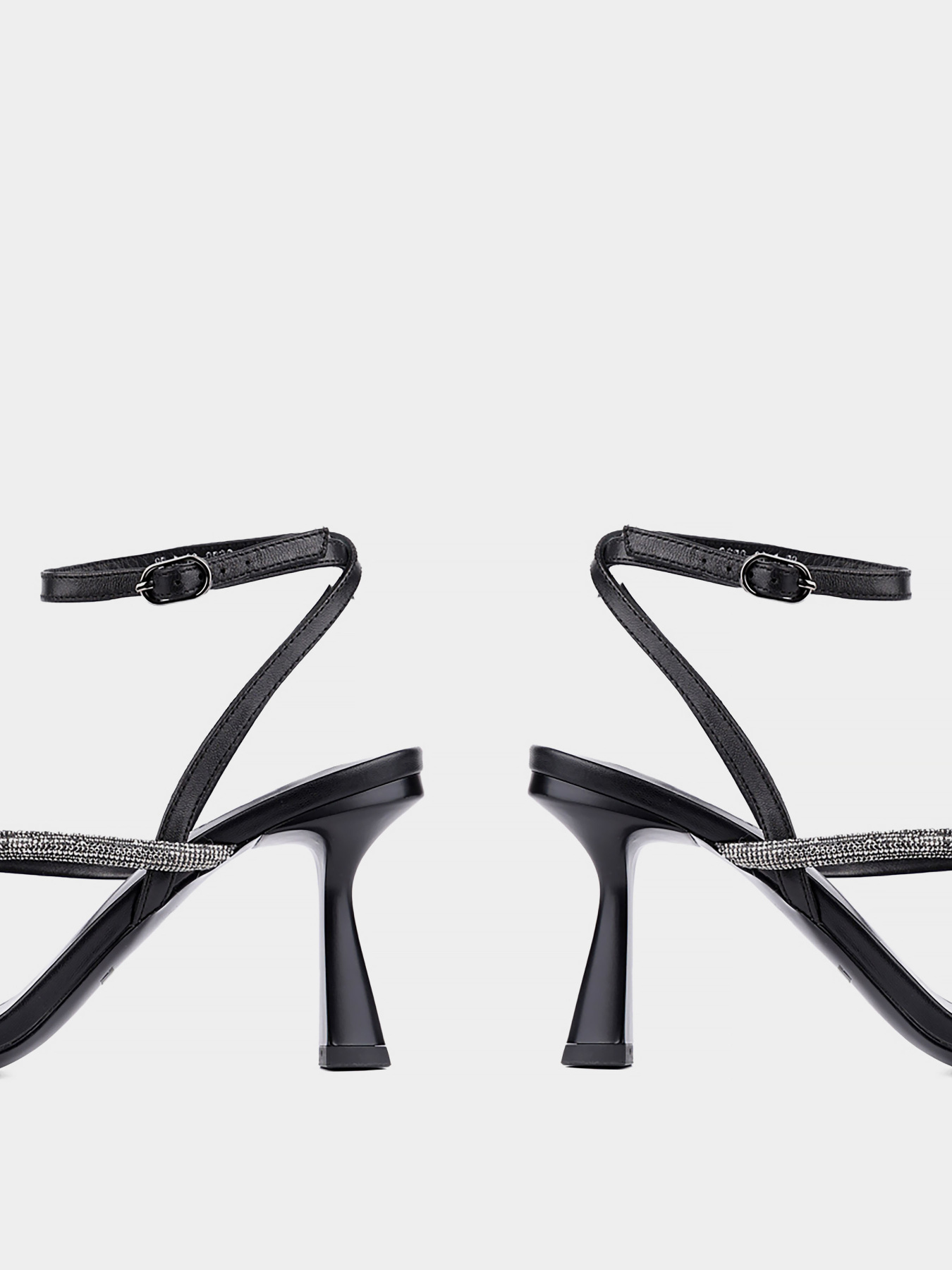 Босоніжки Attizzare модель 8630-38-1 ВЛ-24 Босоніжки Attizzare модель 8630-38-1 ВЛ-24 Фото