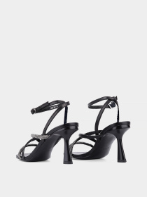 Босоніжки Attizzare модель 8630-38-1 ВЛ-24 Босоніжки Attizzare модель 8630-38-1 ВЛ-24 Фото