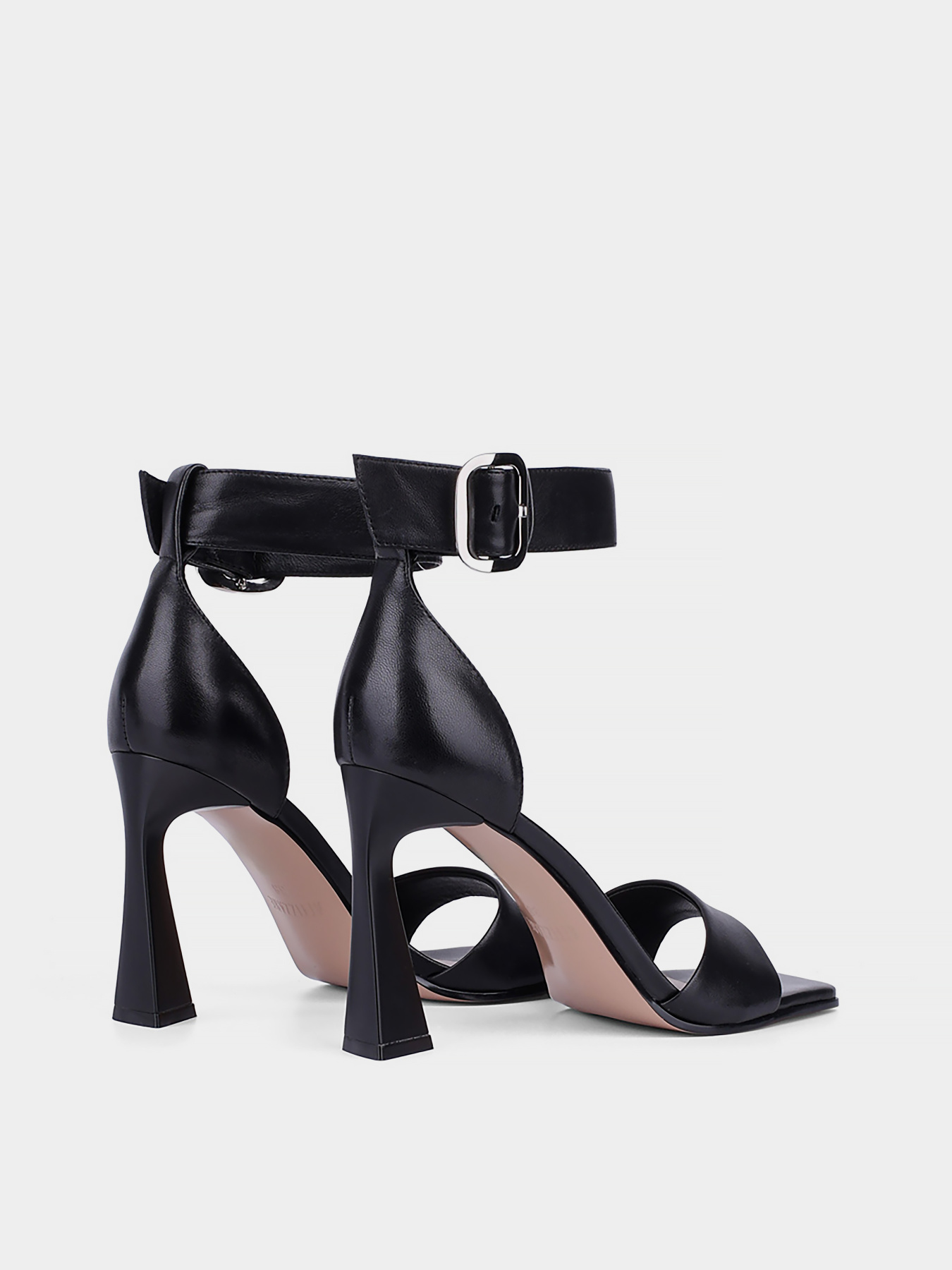 Босоніжки Attizzare модель 228-2 ВЛ-24 Босоніжки Attizzare модель 228-2 ВЛ-24 Фото