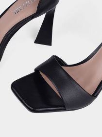 Босоніжки Attizzare модель 228-2 ВЛ-24 Босоніжки Attizzare модель 228-2 ВЛ-24 Фото