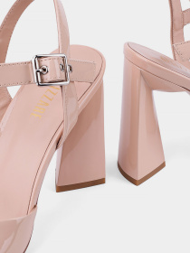 Босоніжки Attizzare модель 813L-L12-H148 ВЛ-24 Босоніжки Attizzare модель 813L-L12-H148 ВЛ-24 Фото