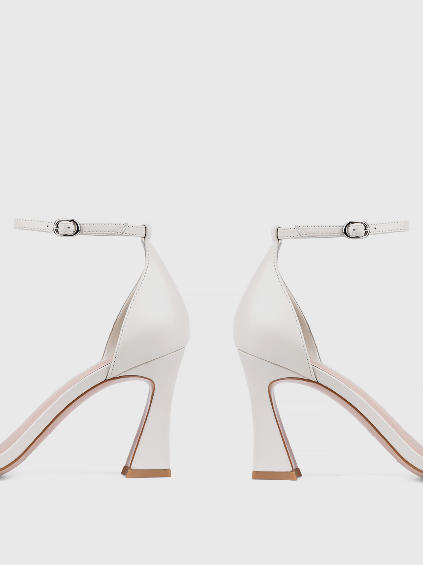 Босоножки Attizzare модель V2467-2303 Фото