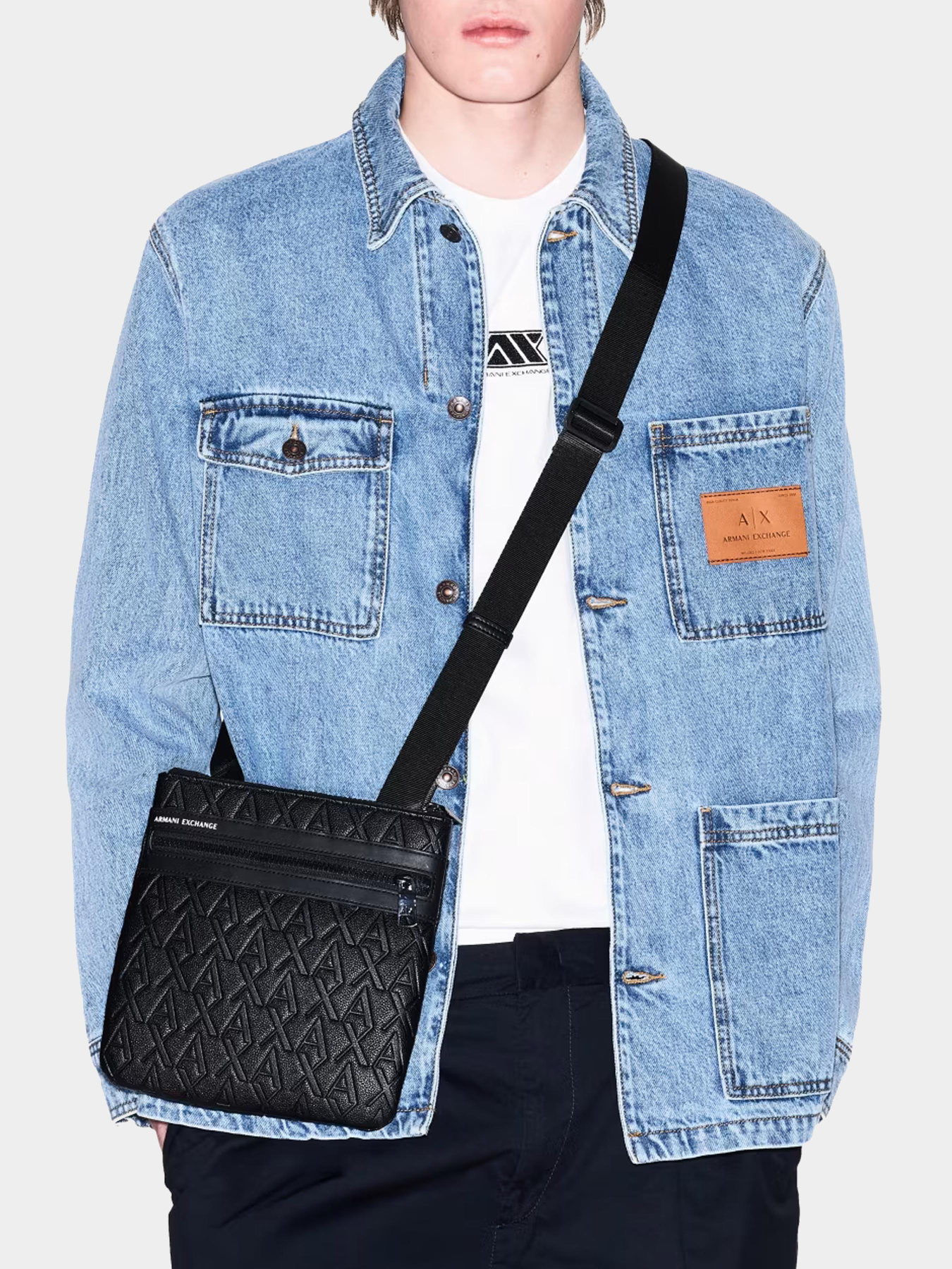 Сумки Armani Exchange модель XM000579-AF12133-UC001 Фото