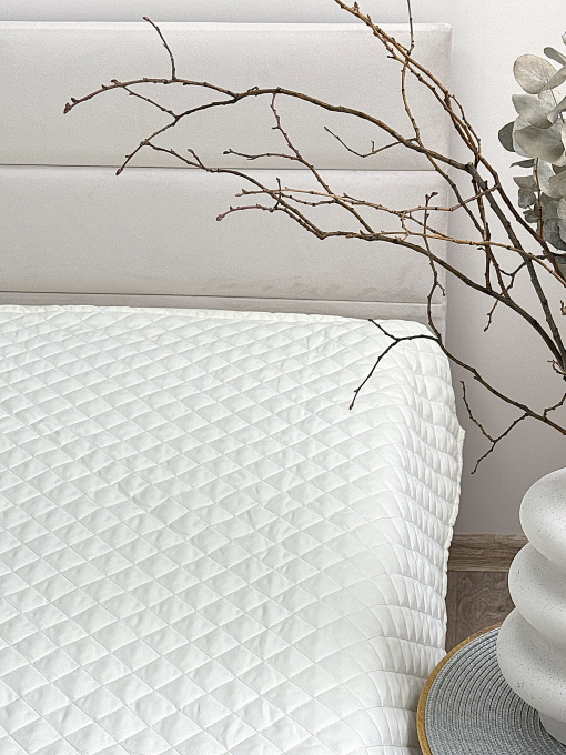 Покрывало декоративное антиаллергенное молочного цвета Cream White Ecotton модель 25175 Фото