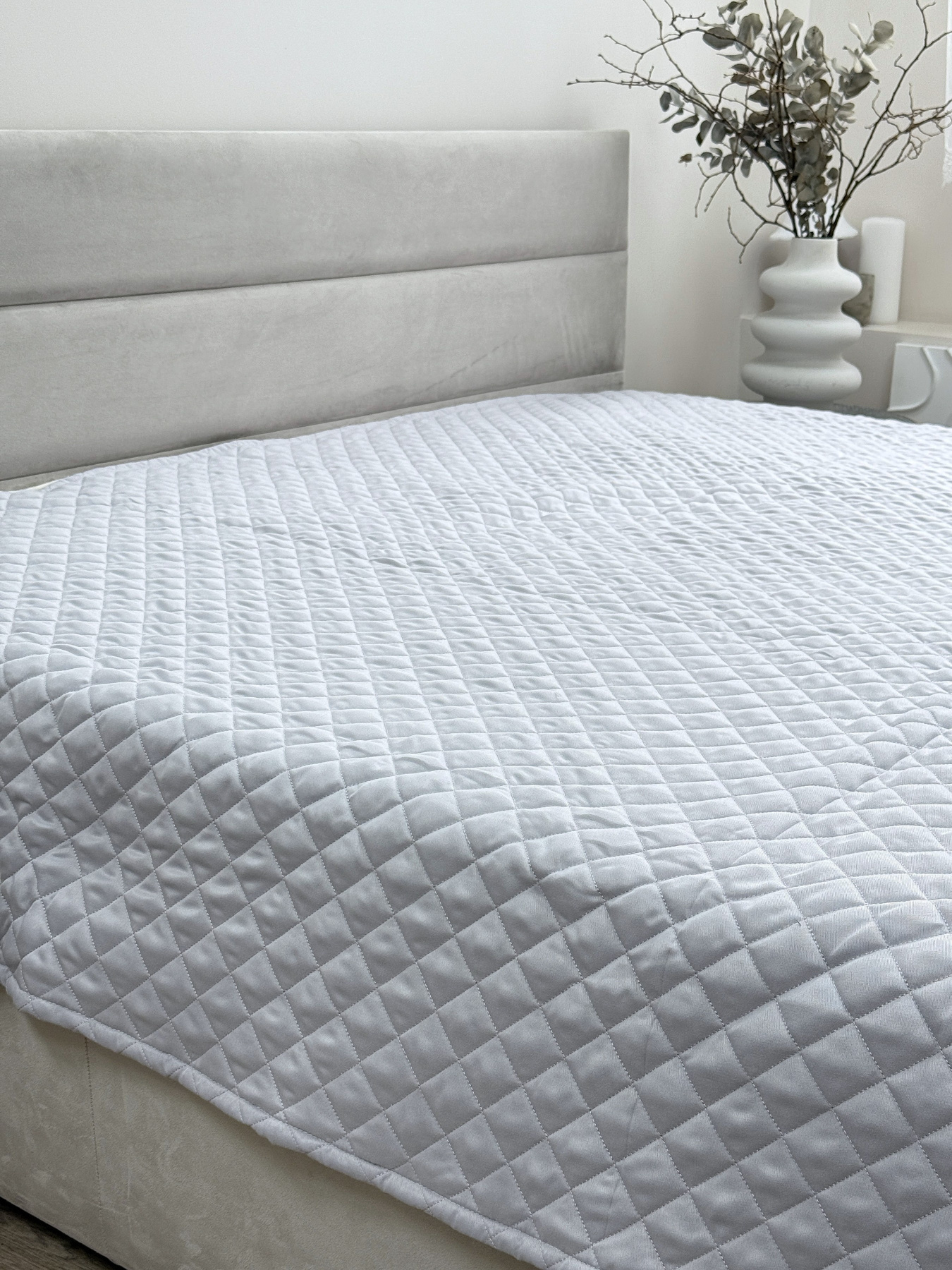 Покрывало декоративное антиаллергенное серого цвета Light Grey Ecotton модель 25183 Фото