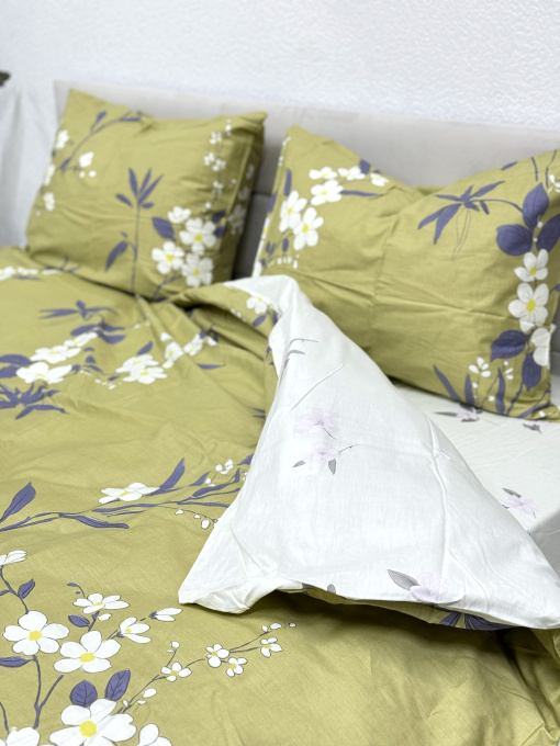 Комплект постельного белья из сатина Ветка Сакуры двусторонний оливковый Ecotton модель 23340-21005 Фото