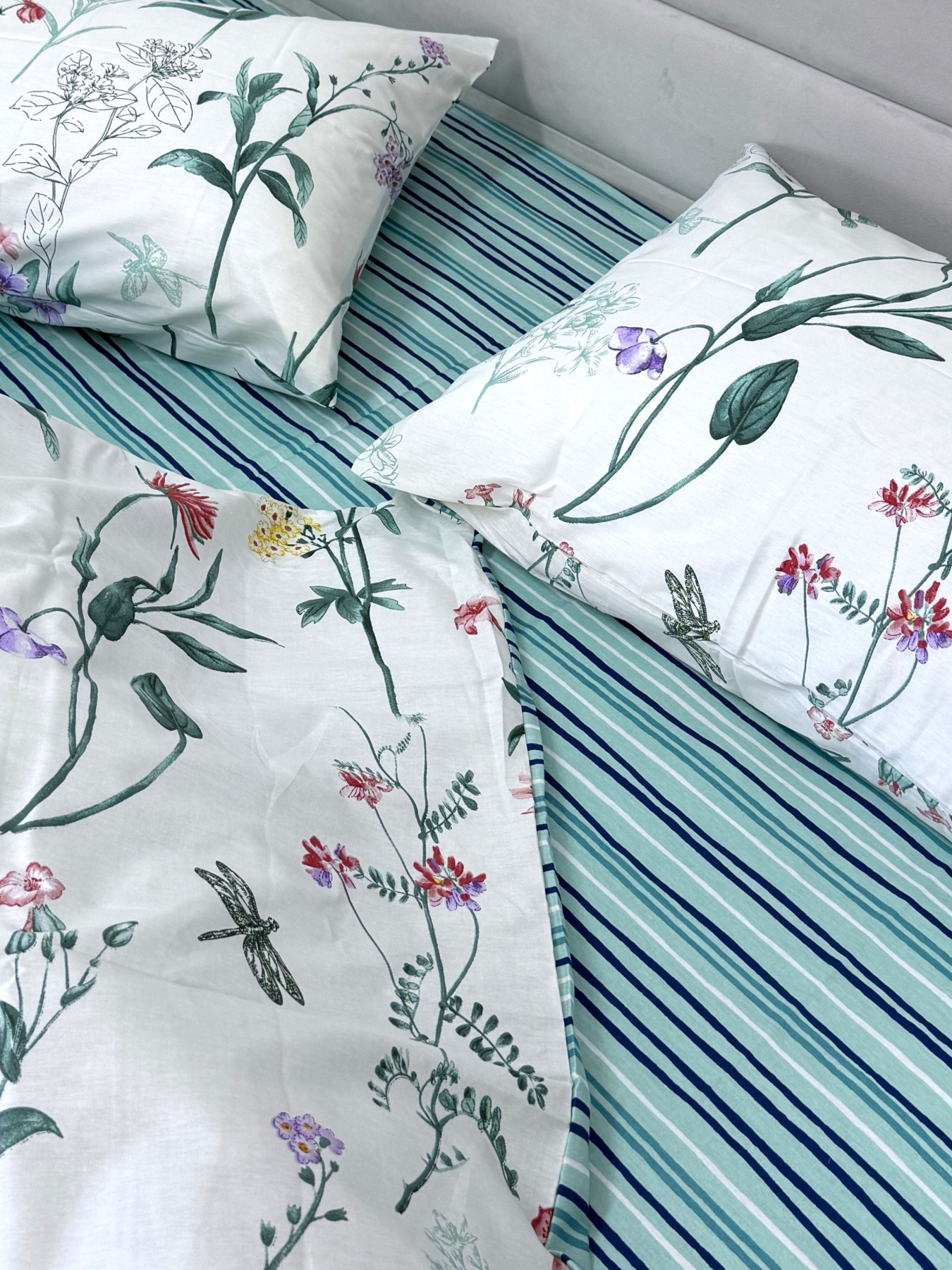 Комплект постельного белья из сатина с полевыми цветами Ecotton модель 24802-24307 Фото