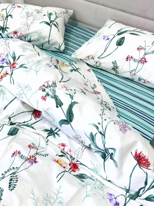 Комплект постельного белья из сатина с полевыми цветами Ecotton модель 24802-24307 Фото