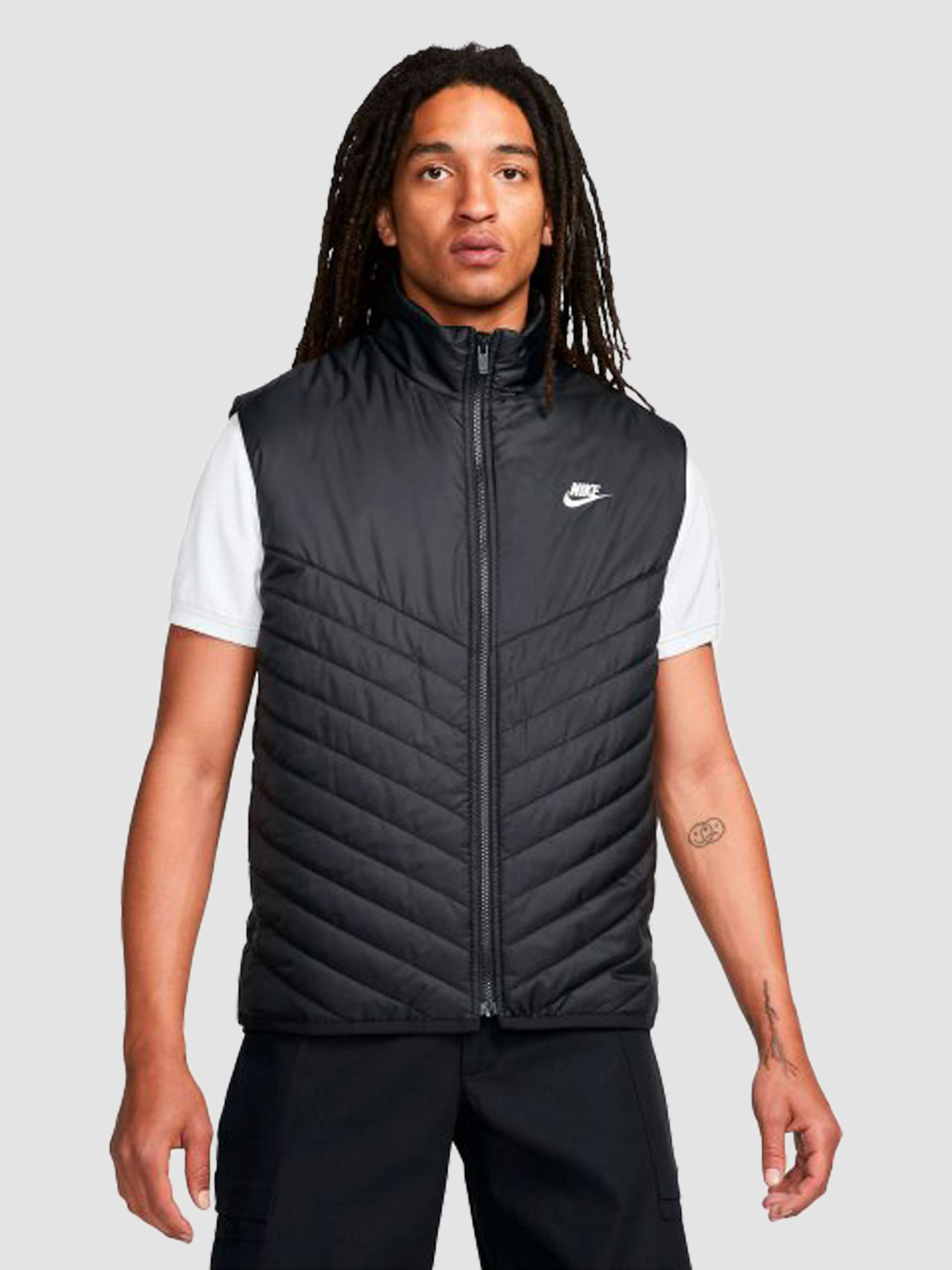 Утеплений жилет NIKE M Nk Tf Wr Midweight Vest модель FB8201-011 Утеплений жилет NIKE M Nk Tf Wr Midweight Vest модель FB8201-011 Фото